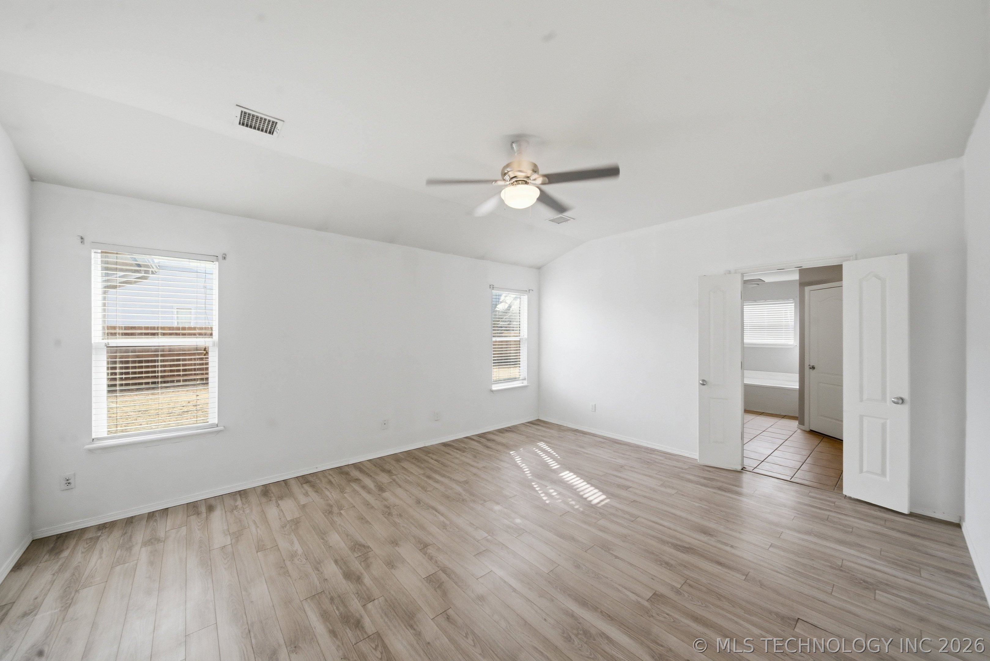 20200 E 43rd Street S Property Photo 18