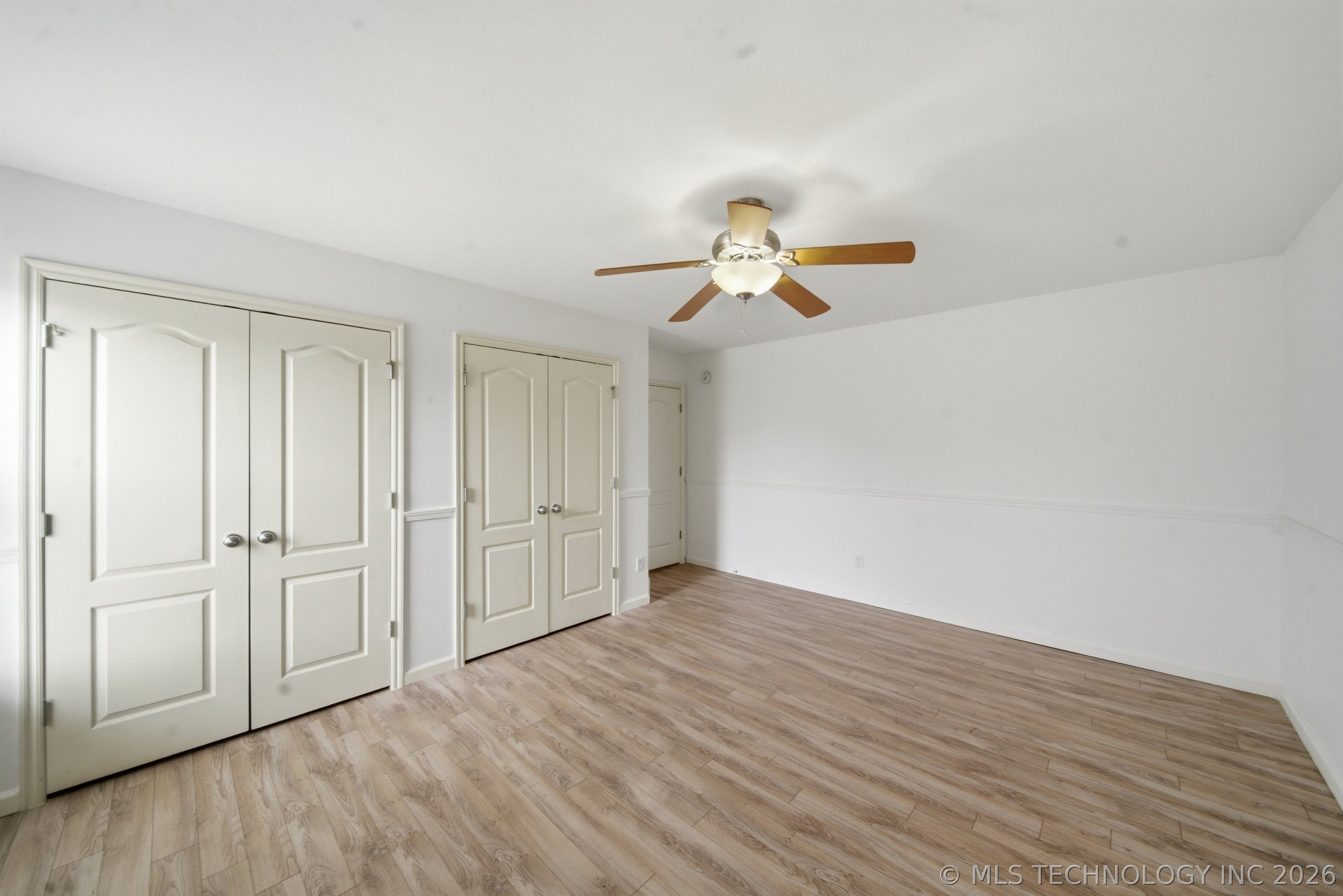 20200 E 43rd Street S Property Photo 22