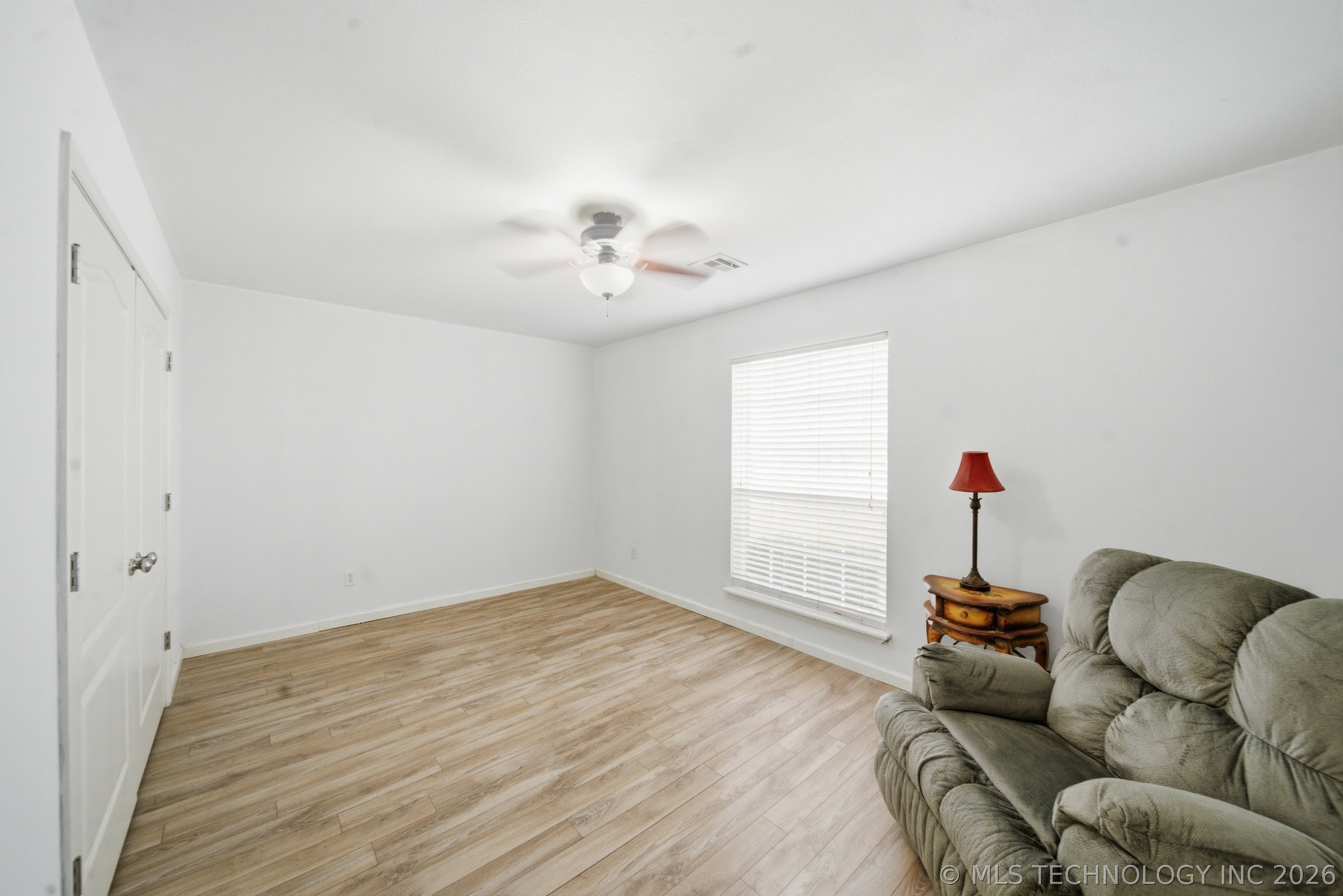 20200 E 43rd Street S Property Photo 24