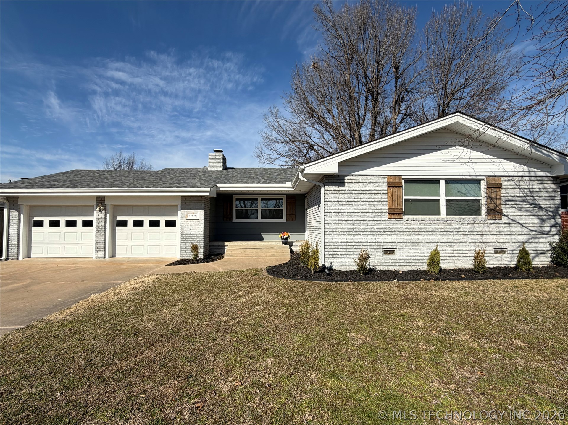 822 E 6th Street Property Photo 1