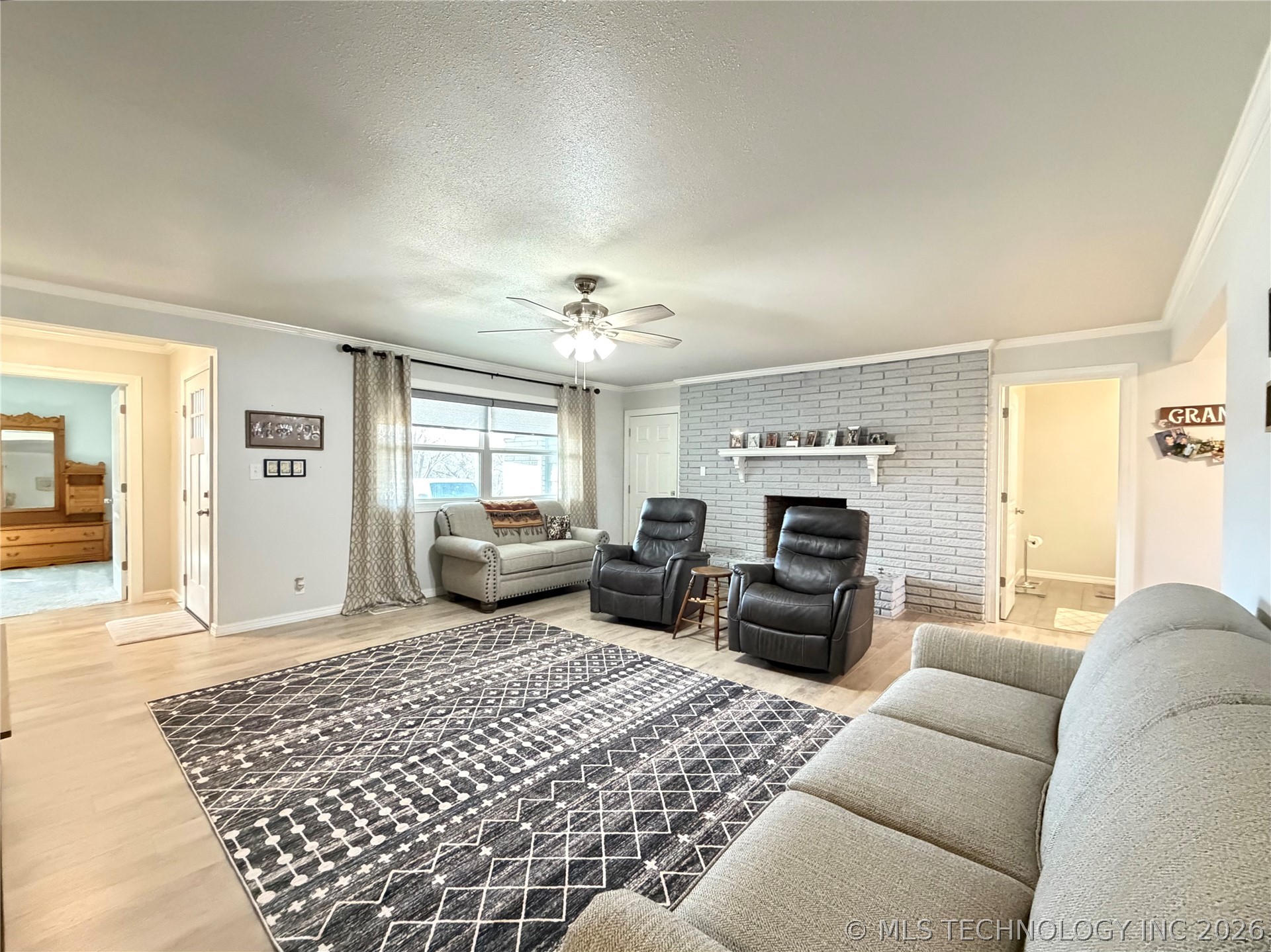 822 E 6th Street Property Photo 7