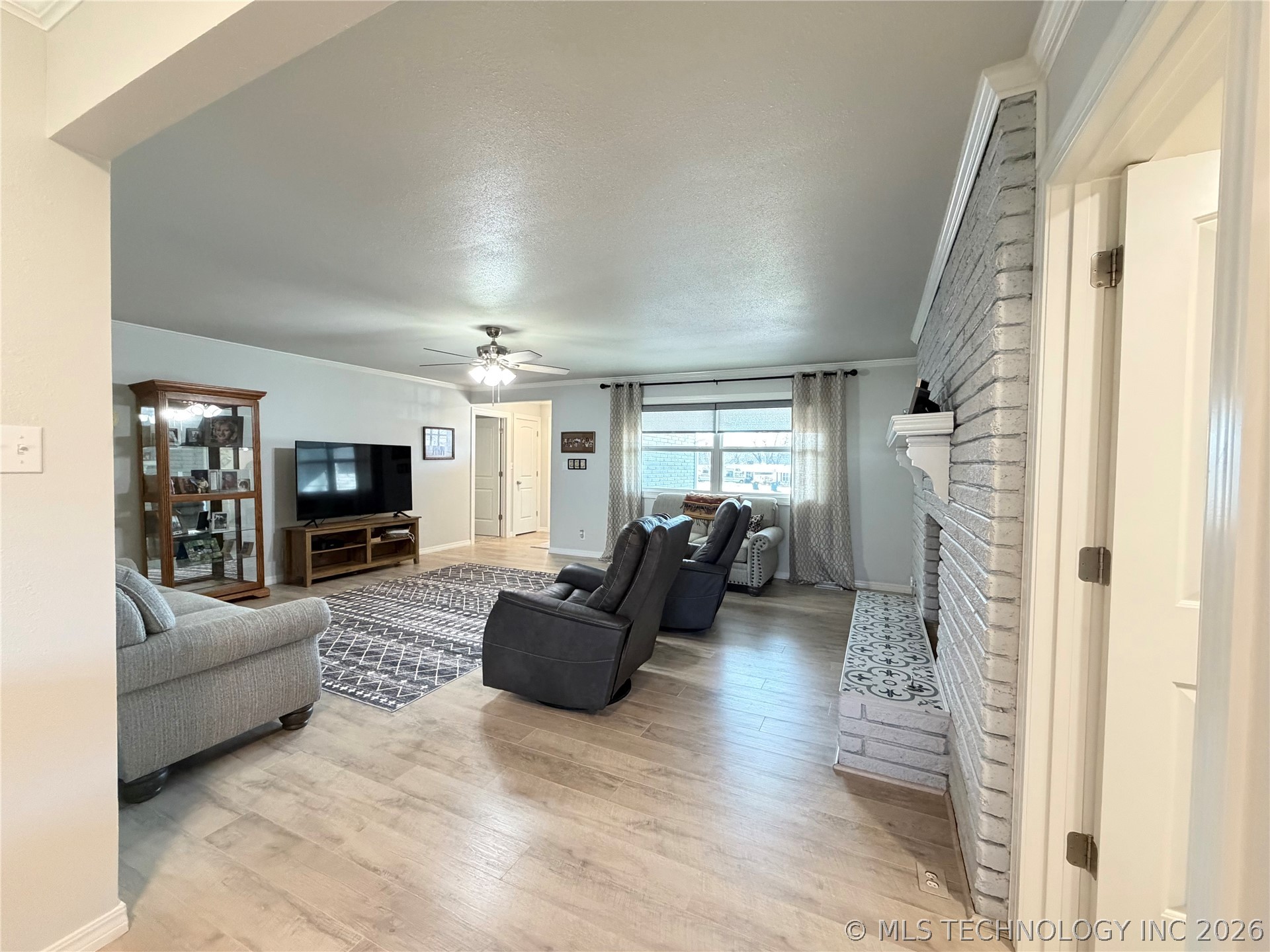 822 E 6th Street Property Photo 10