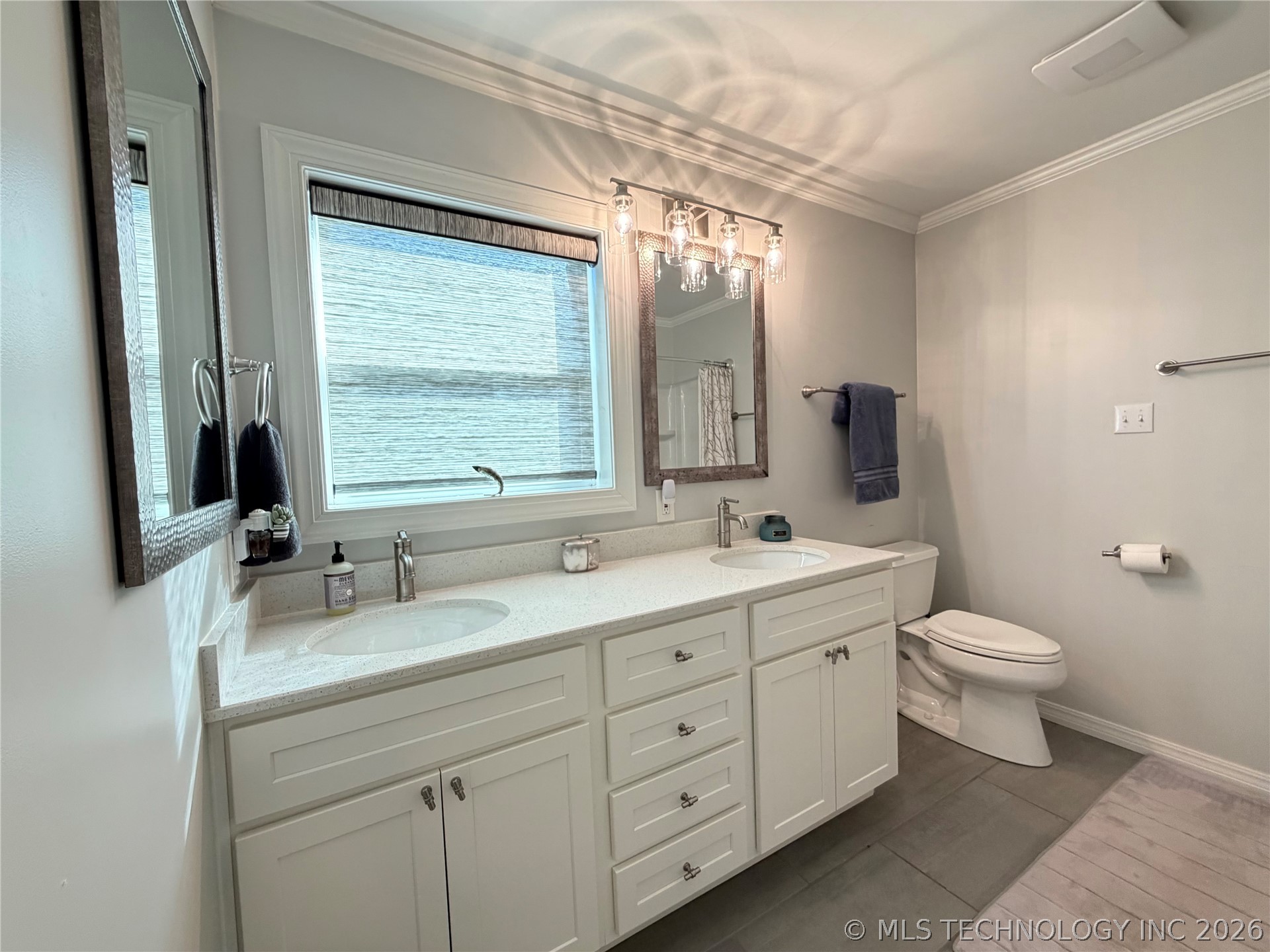 822 E 6th Street Property Photo 20