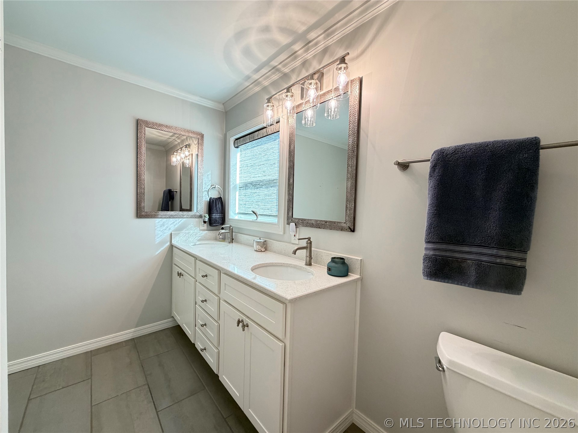 822 E 6th Street Property Photo 22