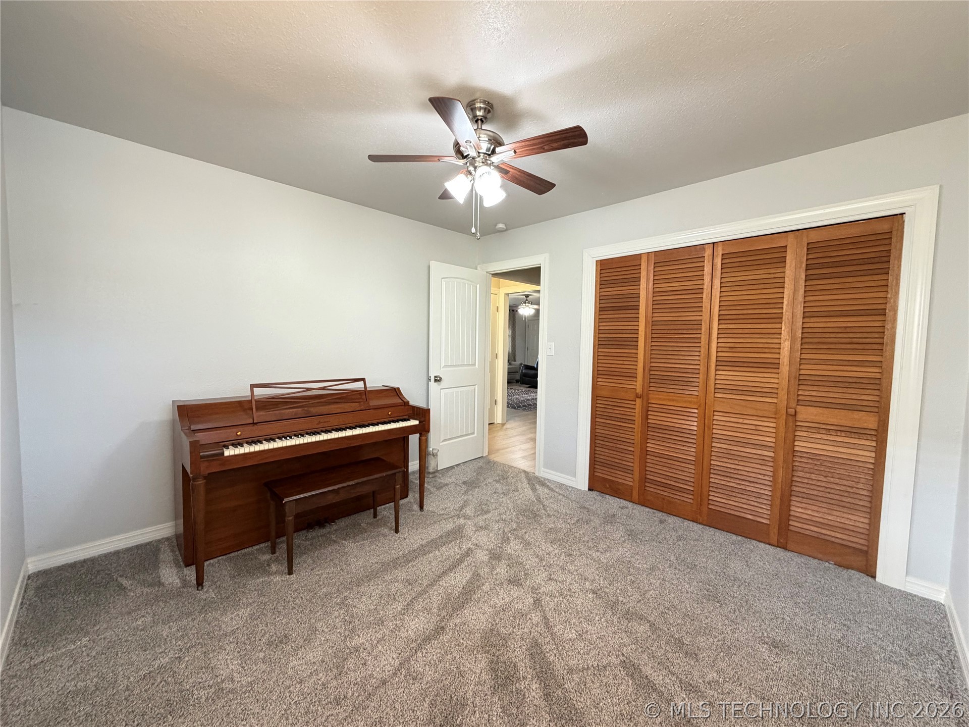 822 E 6th Street Property Photo 27