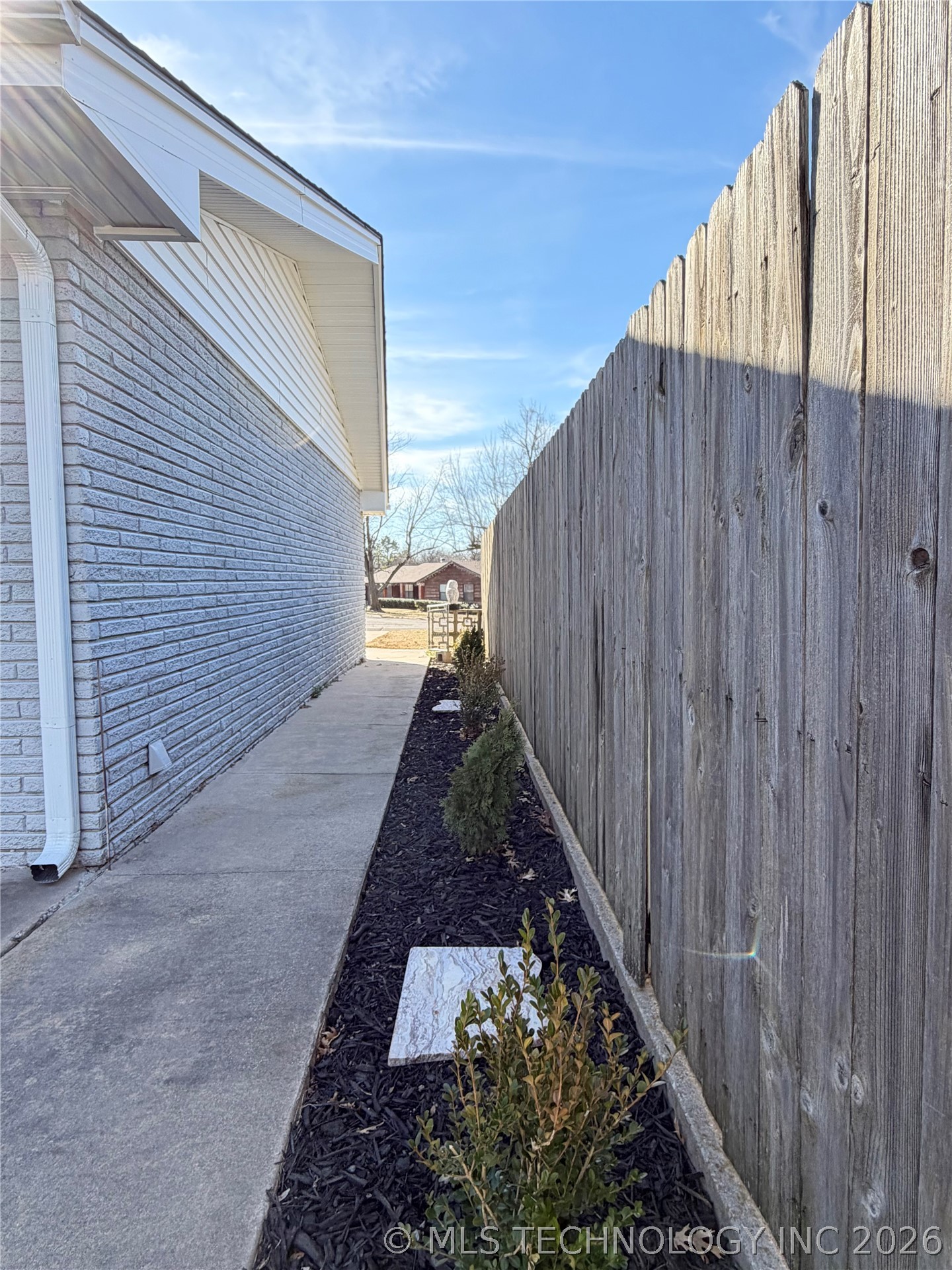 822 E 6th Street Property Photo 38