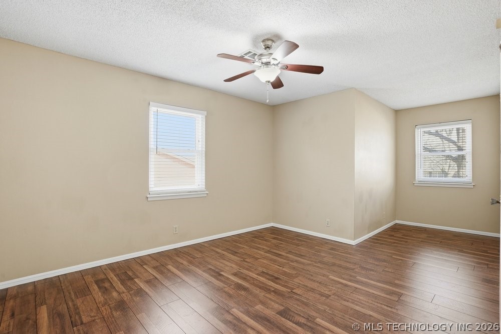 8116 S Florence Place Property Photo 31