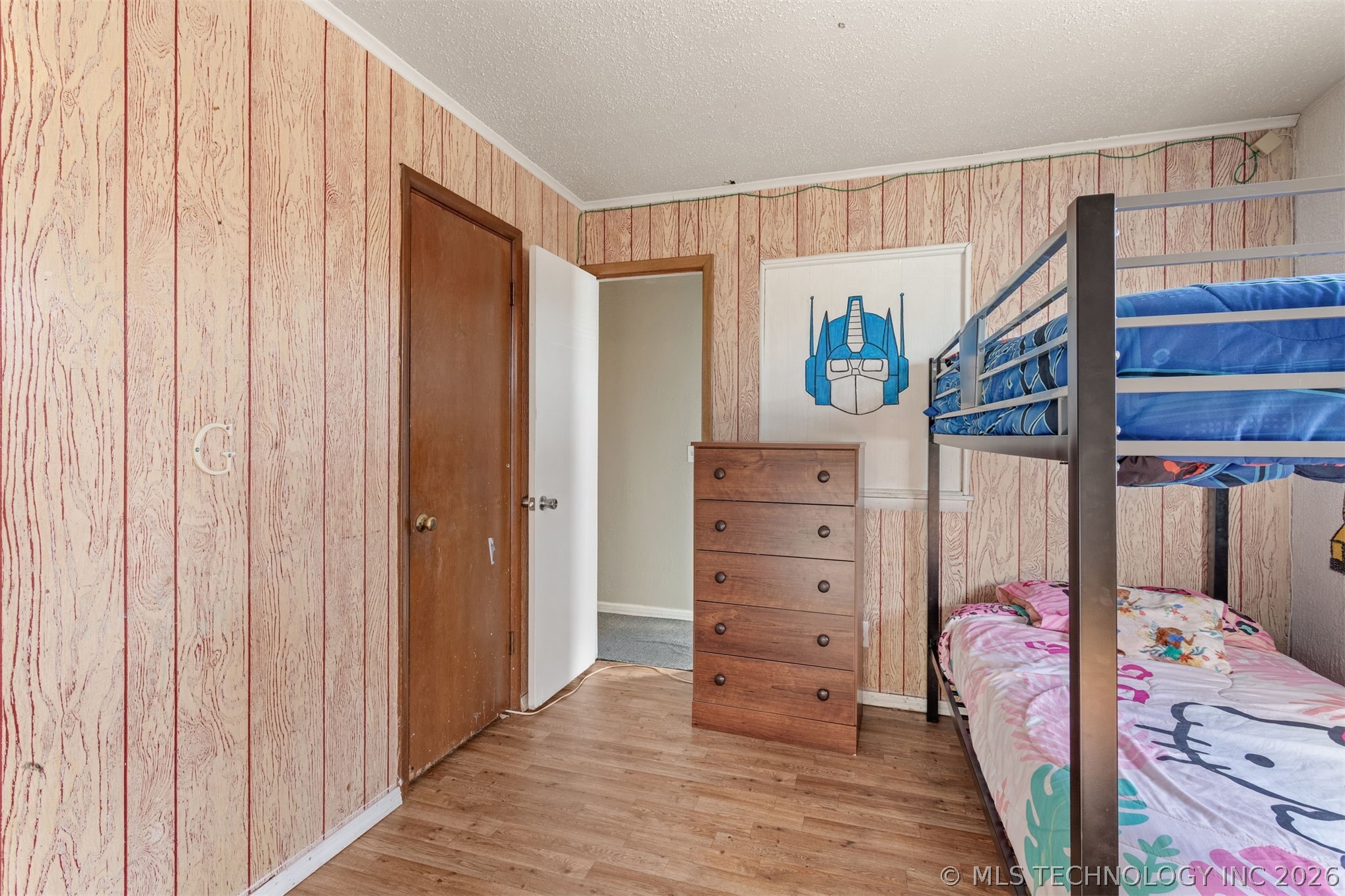 407 N Hillman Avenue Property Photo 21