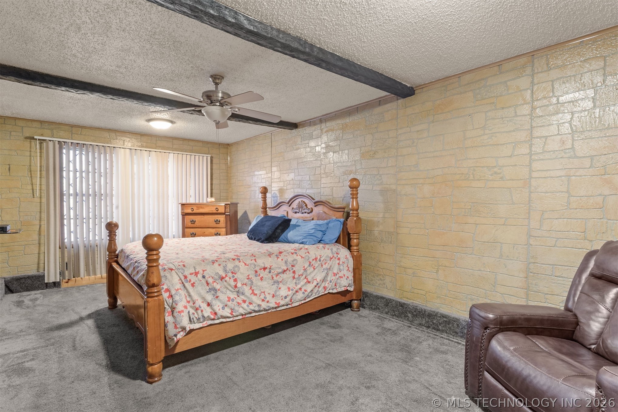 407 N Hillman Avenue Property Photo 30