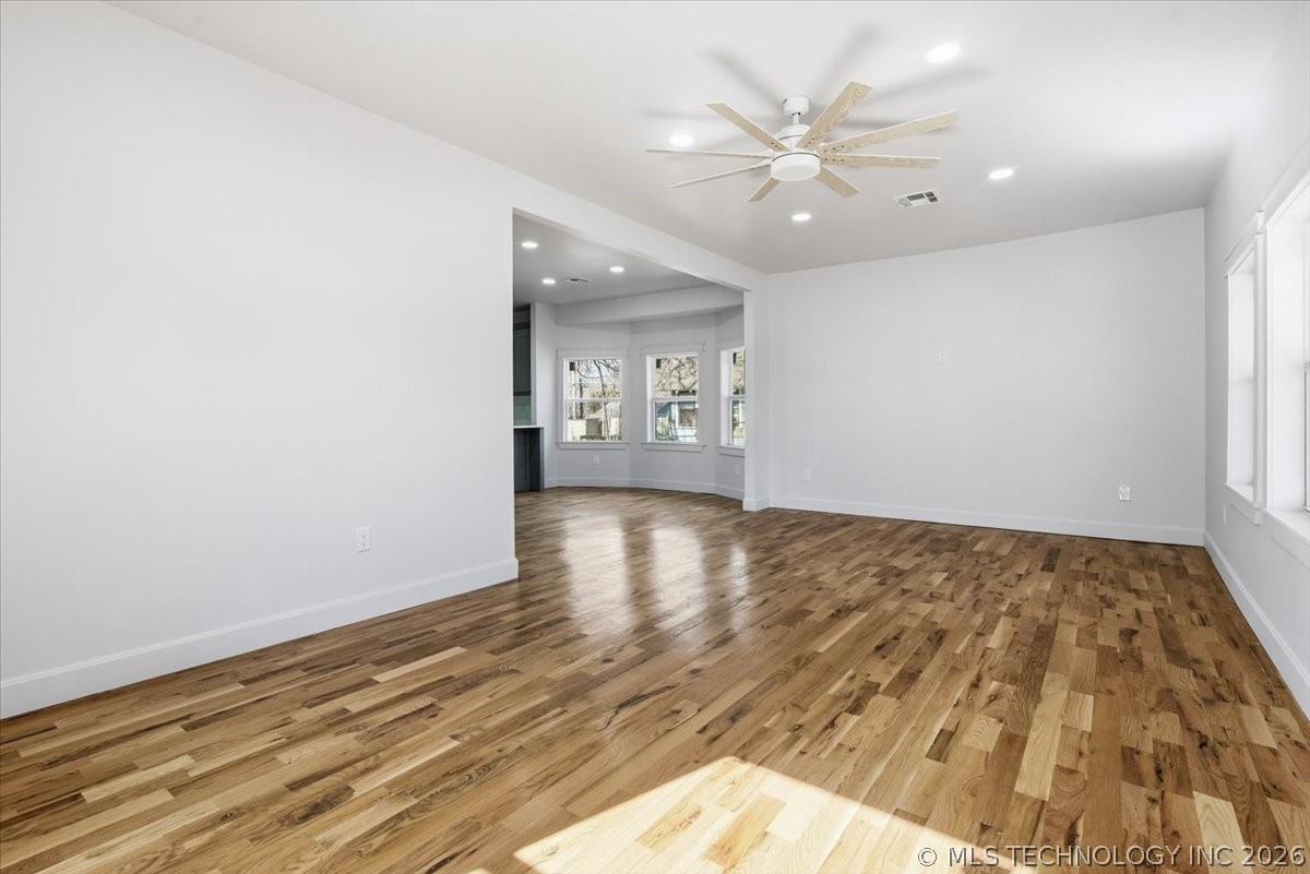 410 S Xanthus Avenue Property Photo 4