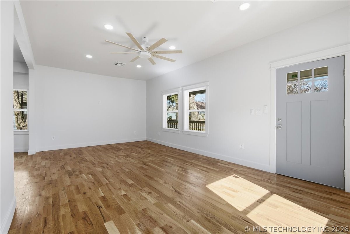 410 S Xanthus Avenue Property Photo 5