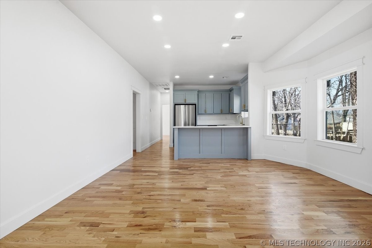 410 S Xanthus Avenue Property Photo 8