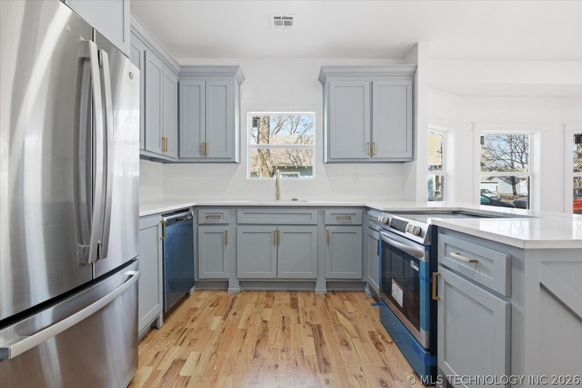 410 S Xanthus Avenue Property Photo 11