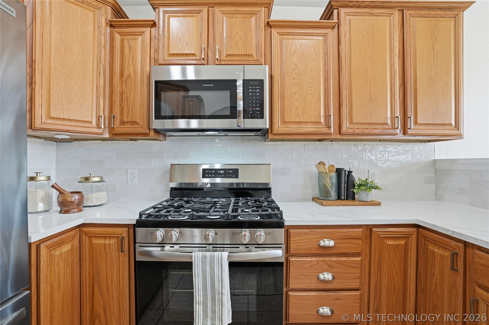 6 E Fairlane Drive Property Photo 20