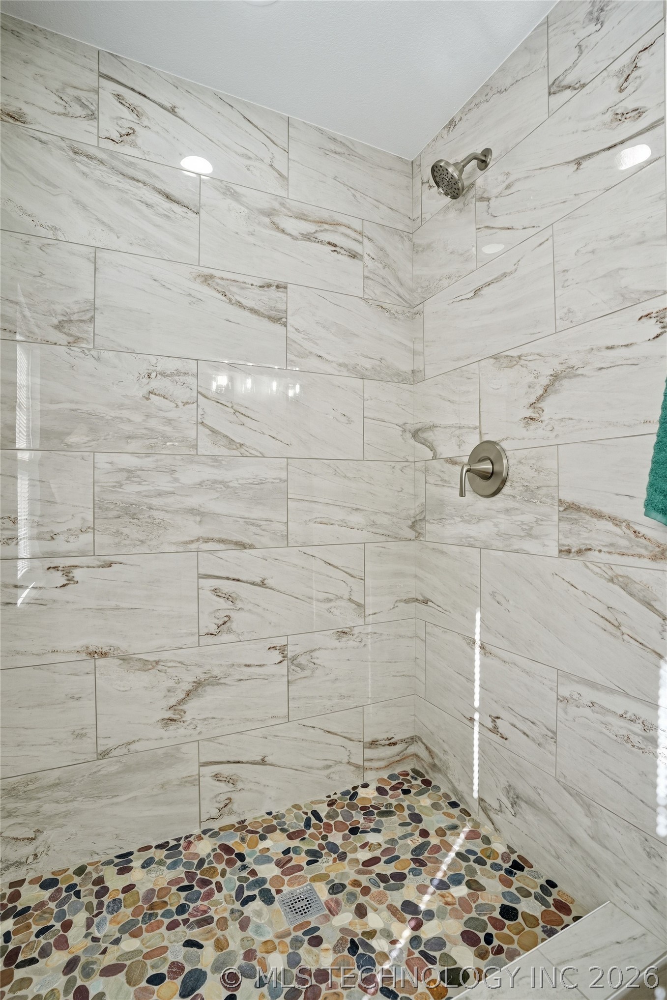 6 E Fairlane Drive Property Photo 28
