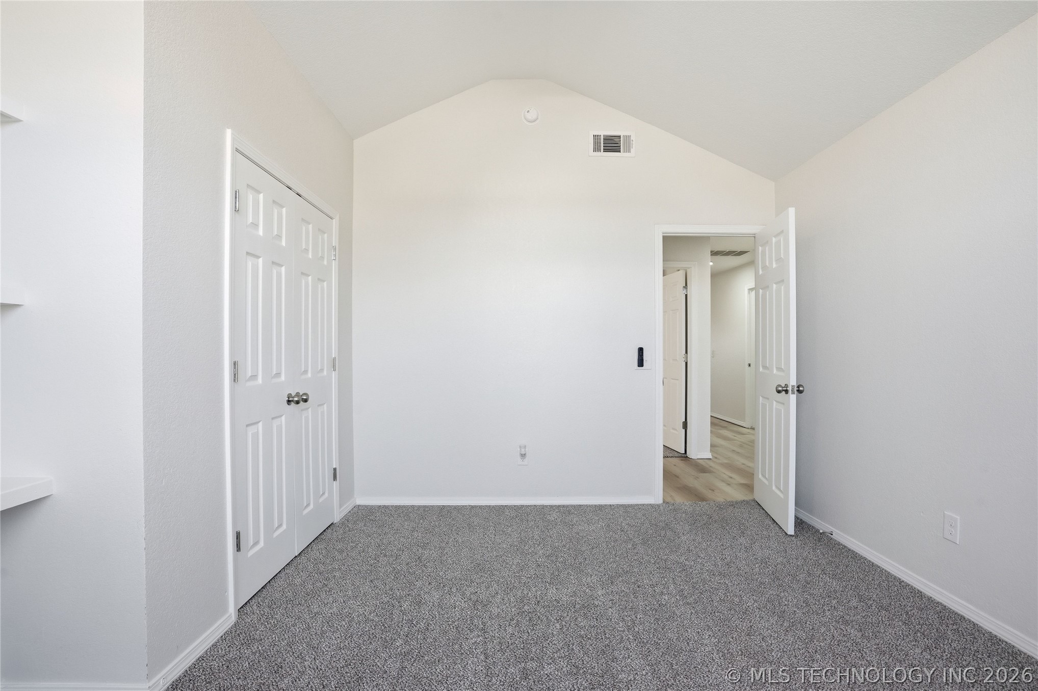 6 E Fairlane Drive Property Photo 32