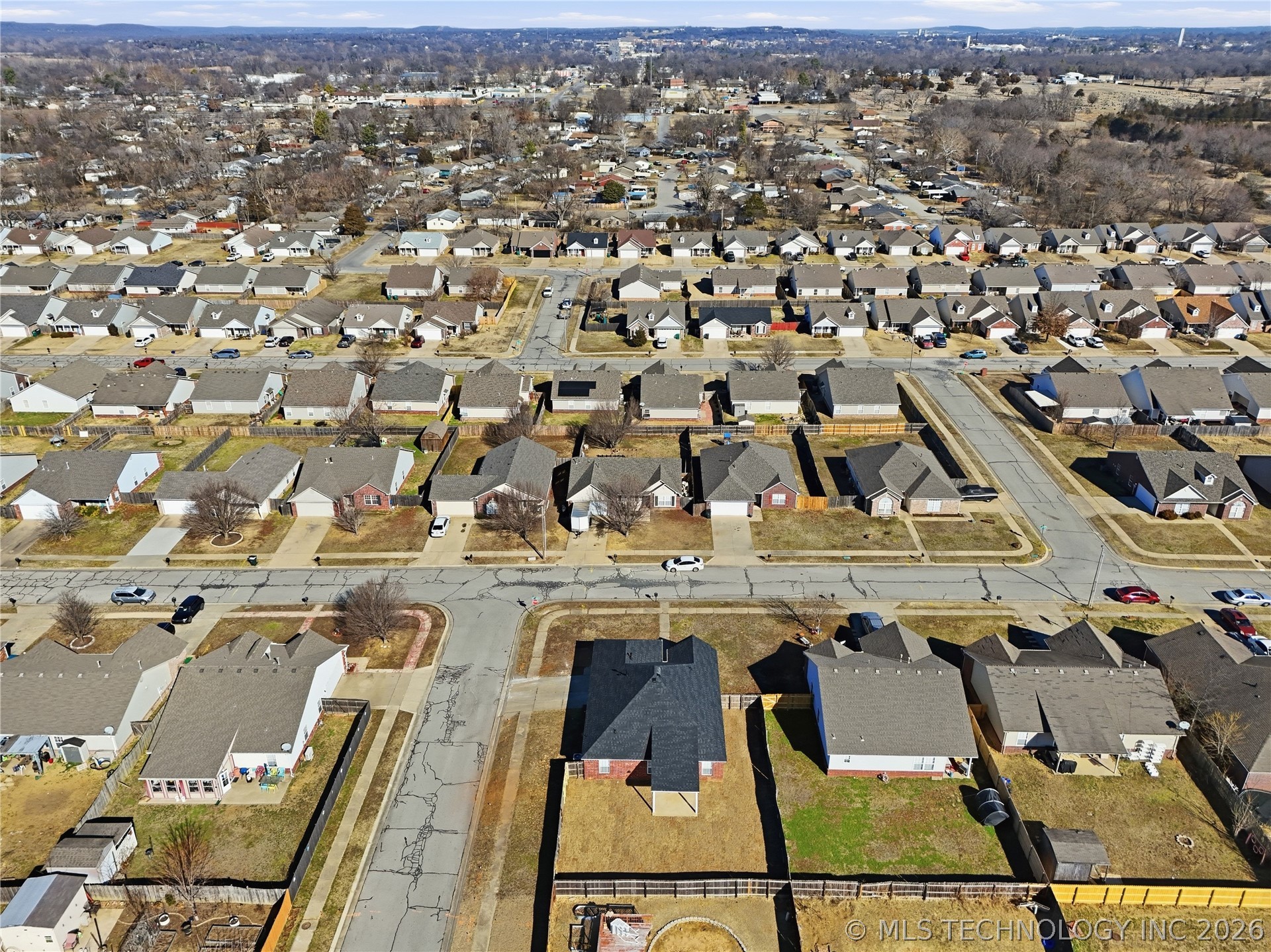 6 E Fairlane Drive Property Photo 37