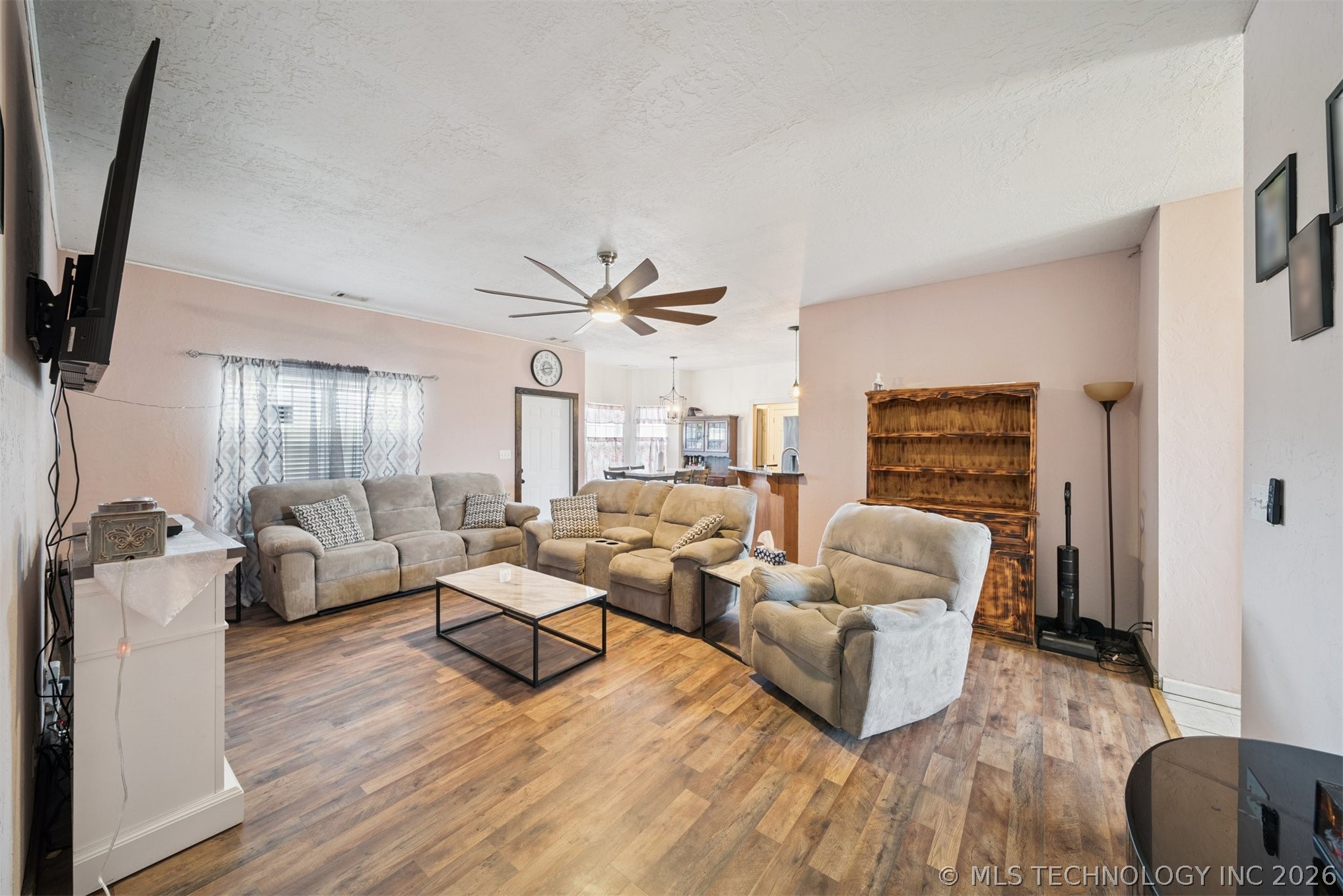 511 Rhonda Street Property Photo 11