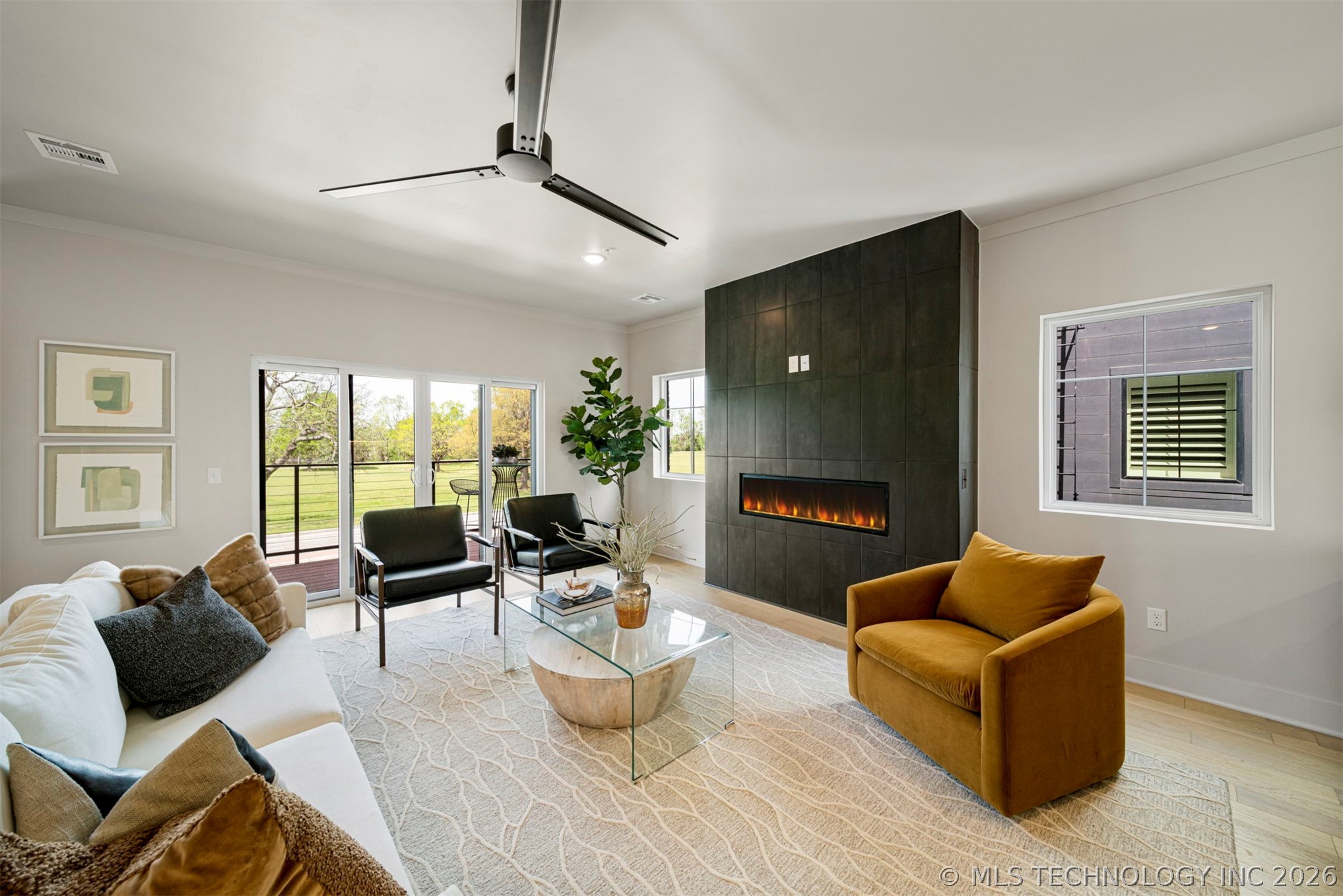 3777 S Riverside Drive 3777 Property Photo 16
