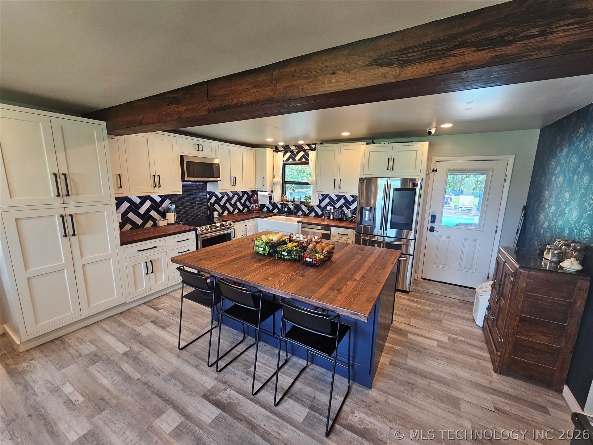 16160 Hectorville Road Property Photo 2