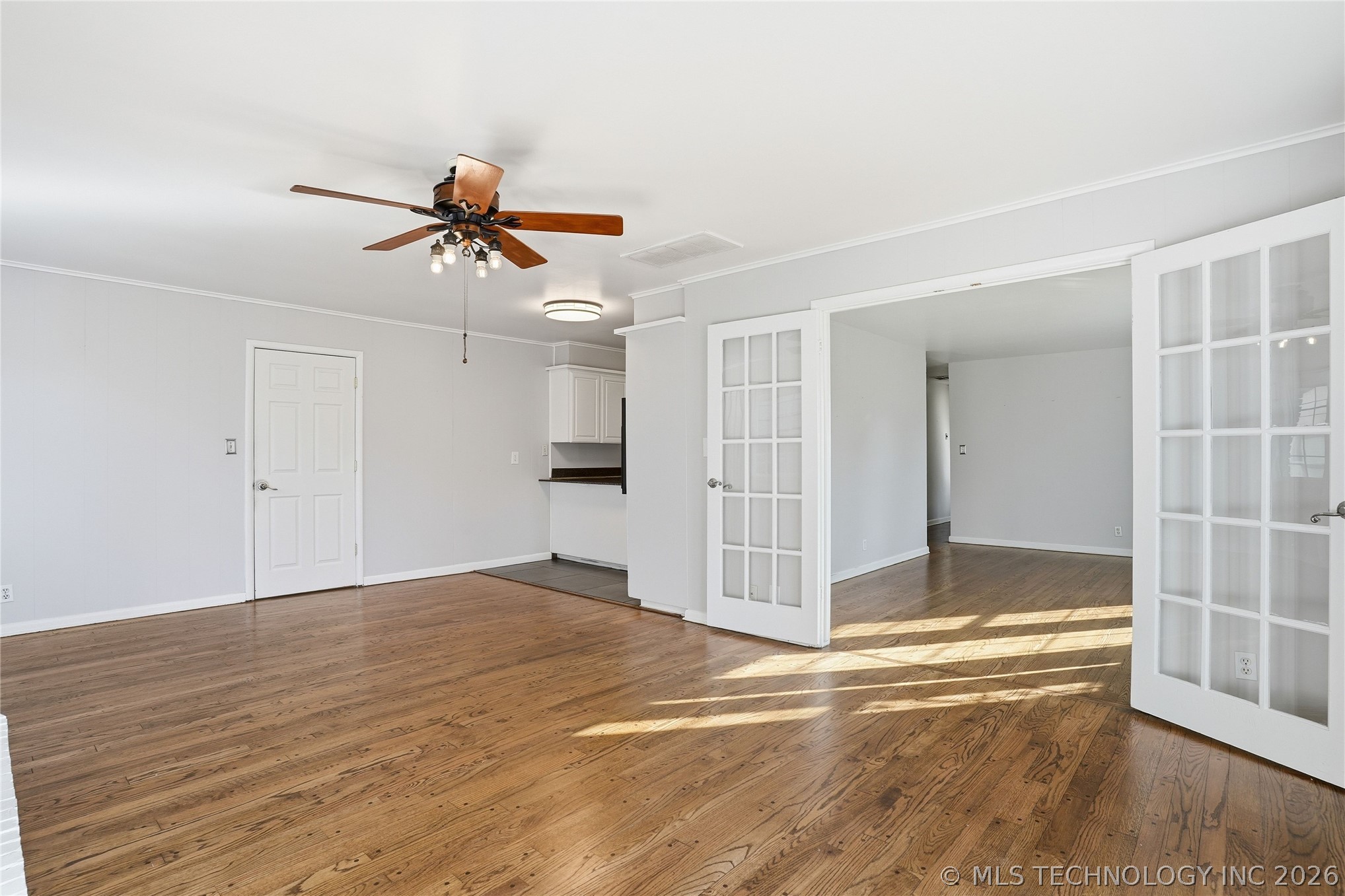 4438 E 58th Place Property Photo 5