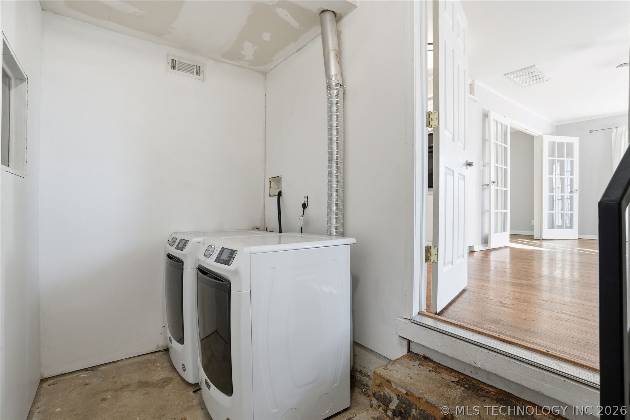 4438 E 58th Place Property Photo 16