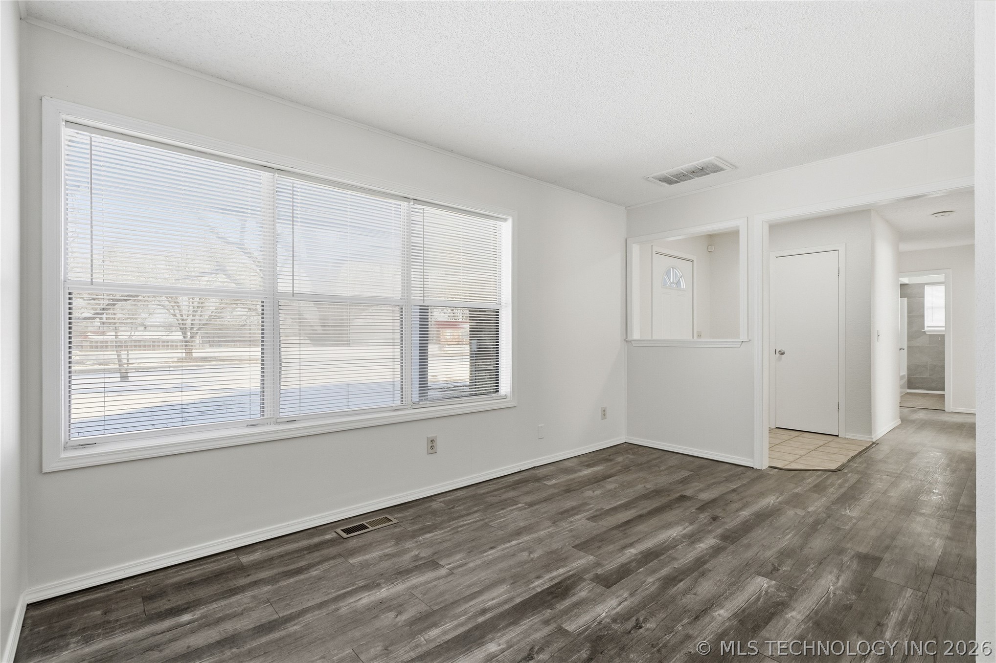 14824 S 337th East Avenue Property Photo 5