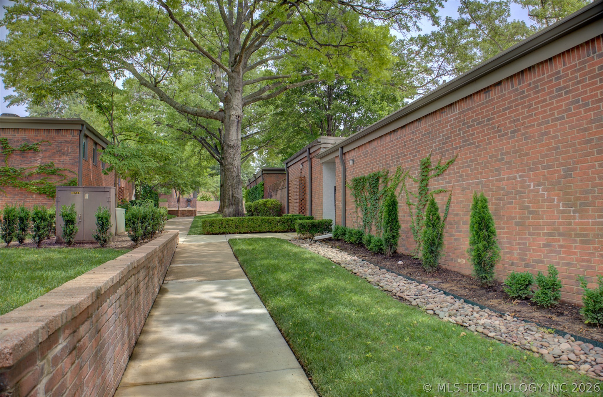 2411 E 72nd Place 2-a-3 Property Photo 2