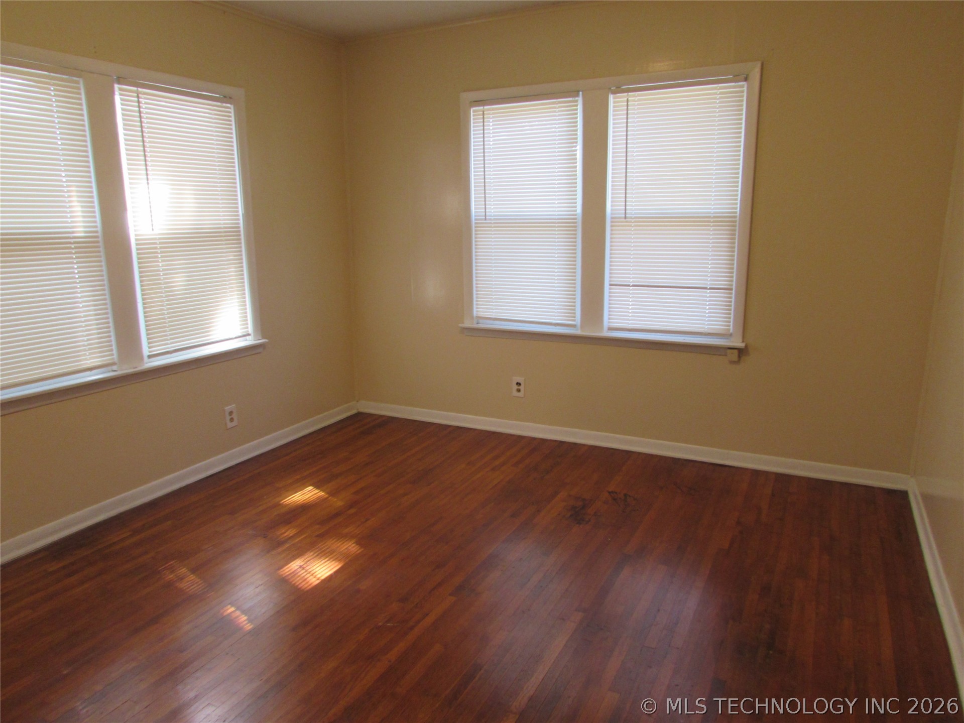 1339 S Gary Avenue Property Photo 2