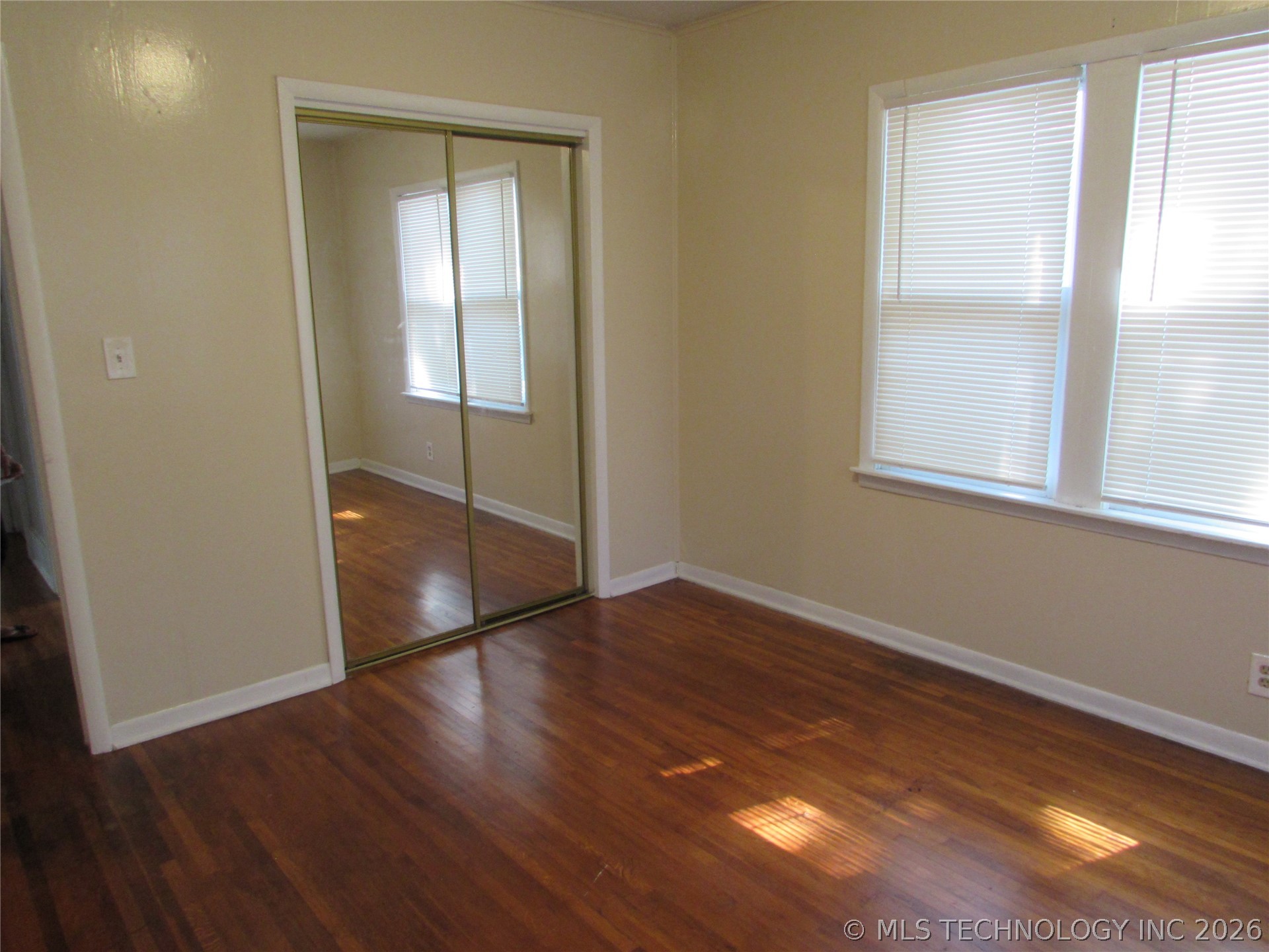1339 S Gary Avenue Property Photo 3