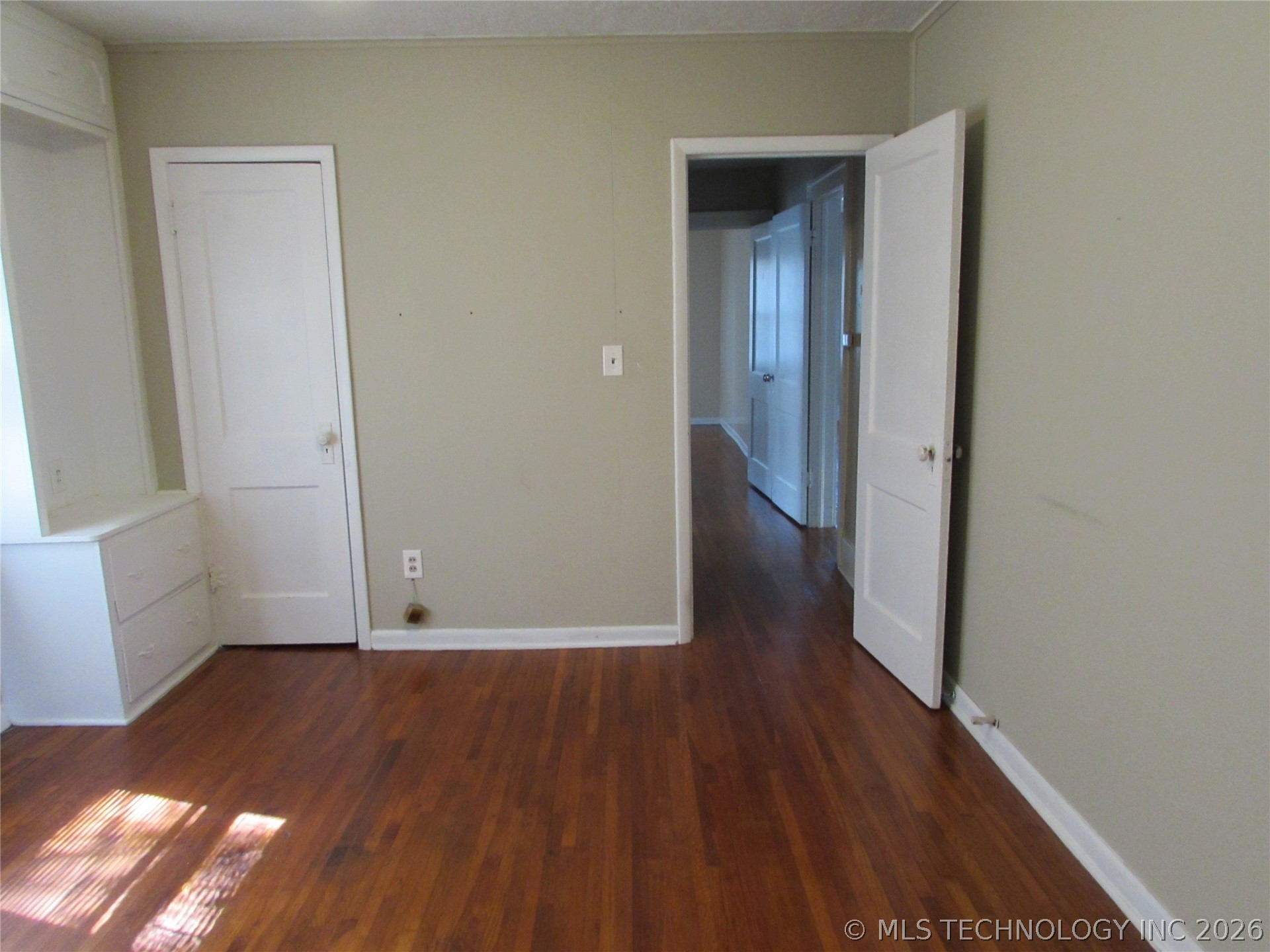 1339 S Gary Avenue Property Photo 5