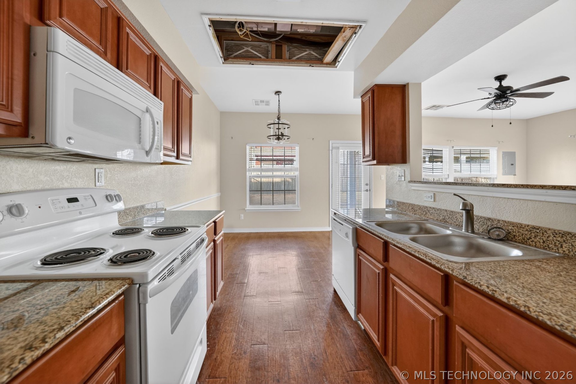 27950 S Hwy 125 24-2 Property Photo 5
