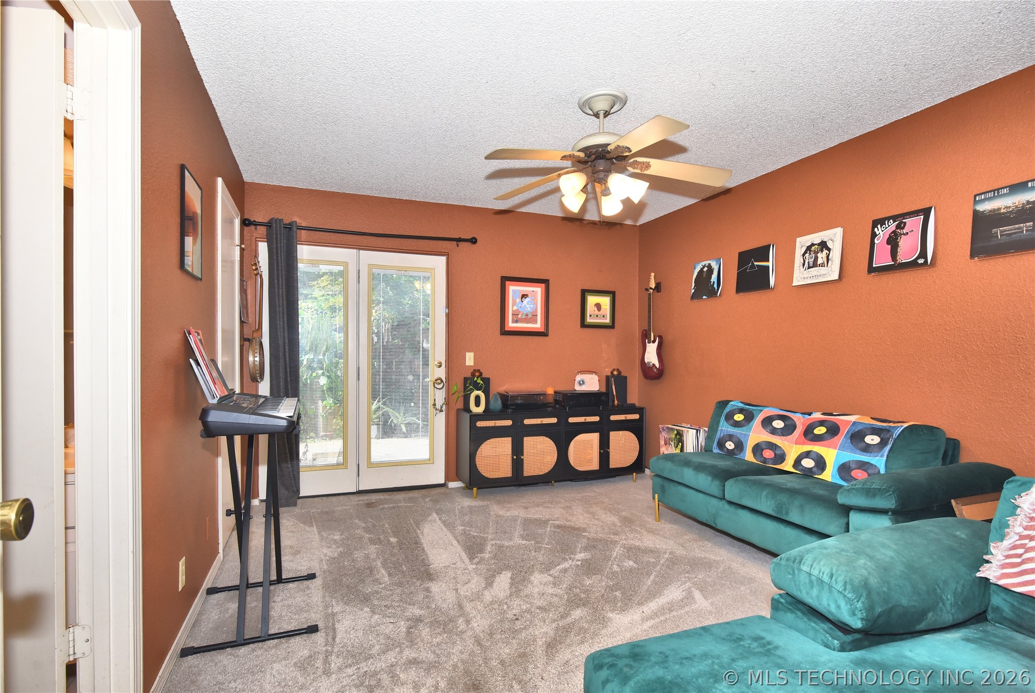 2202 E 55th Court 2202 Property Photo 9