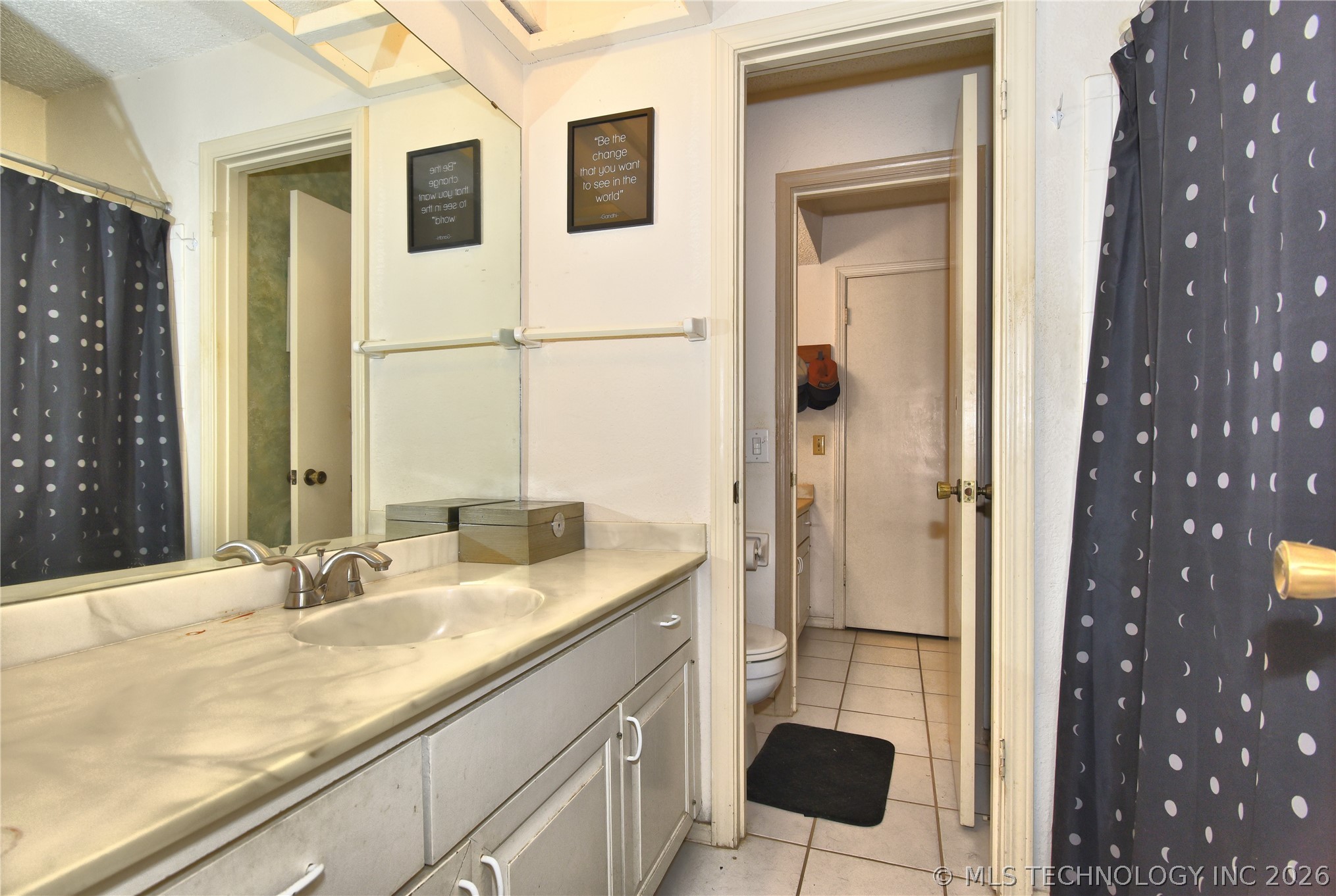 2202 E 55th Court 2202 Property Photo 16