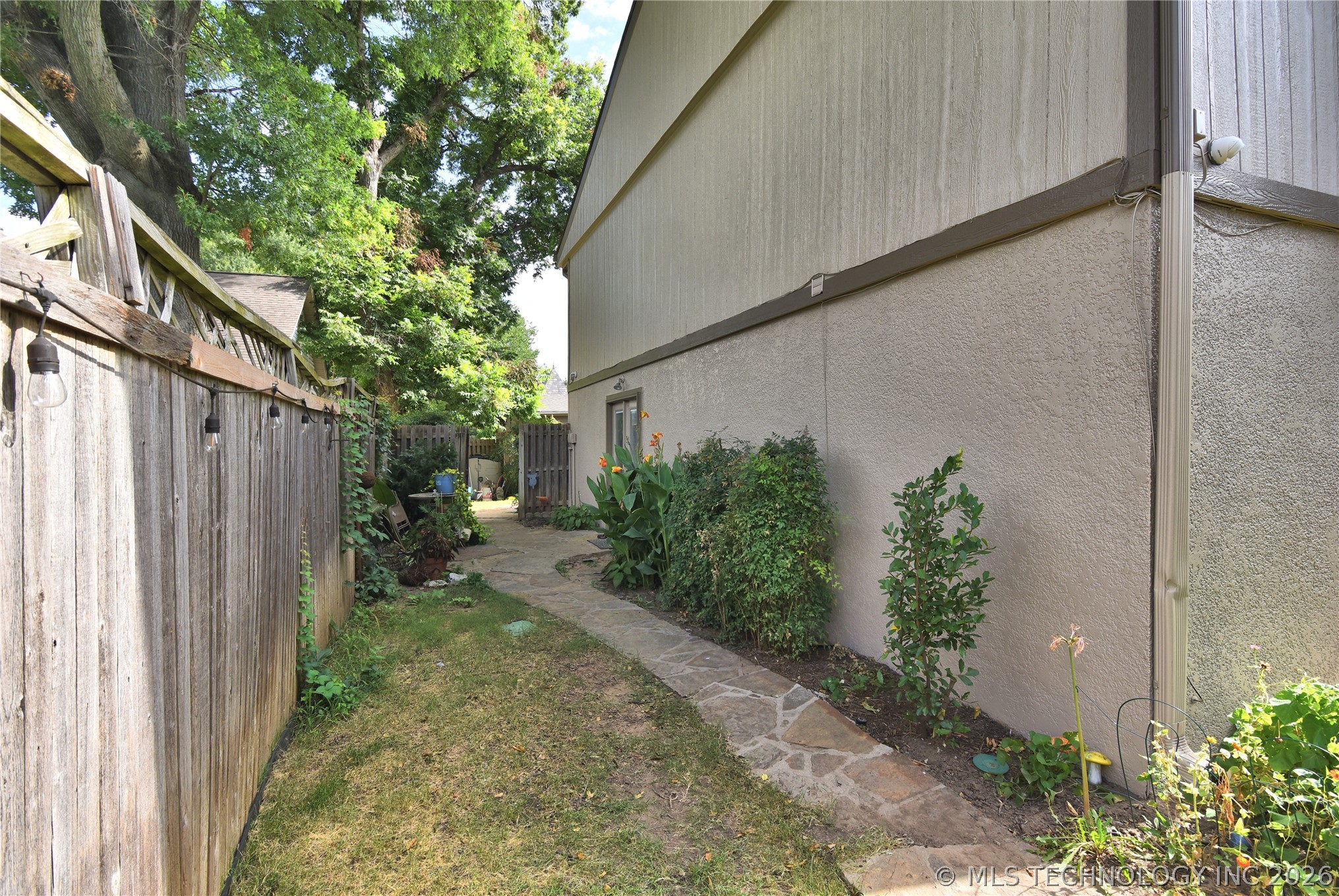 2202 E 55th Court 2202 Property Photo 22