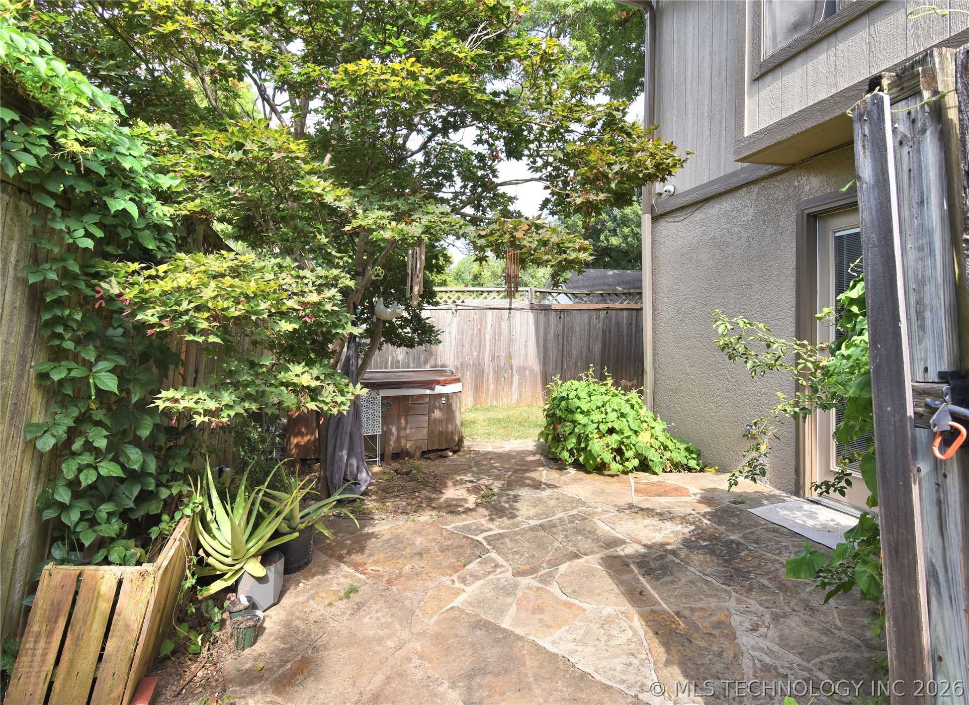 2202 E 55th Court 2202 Property Photo 23