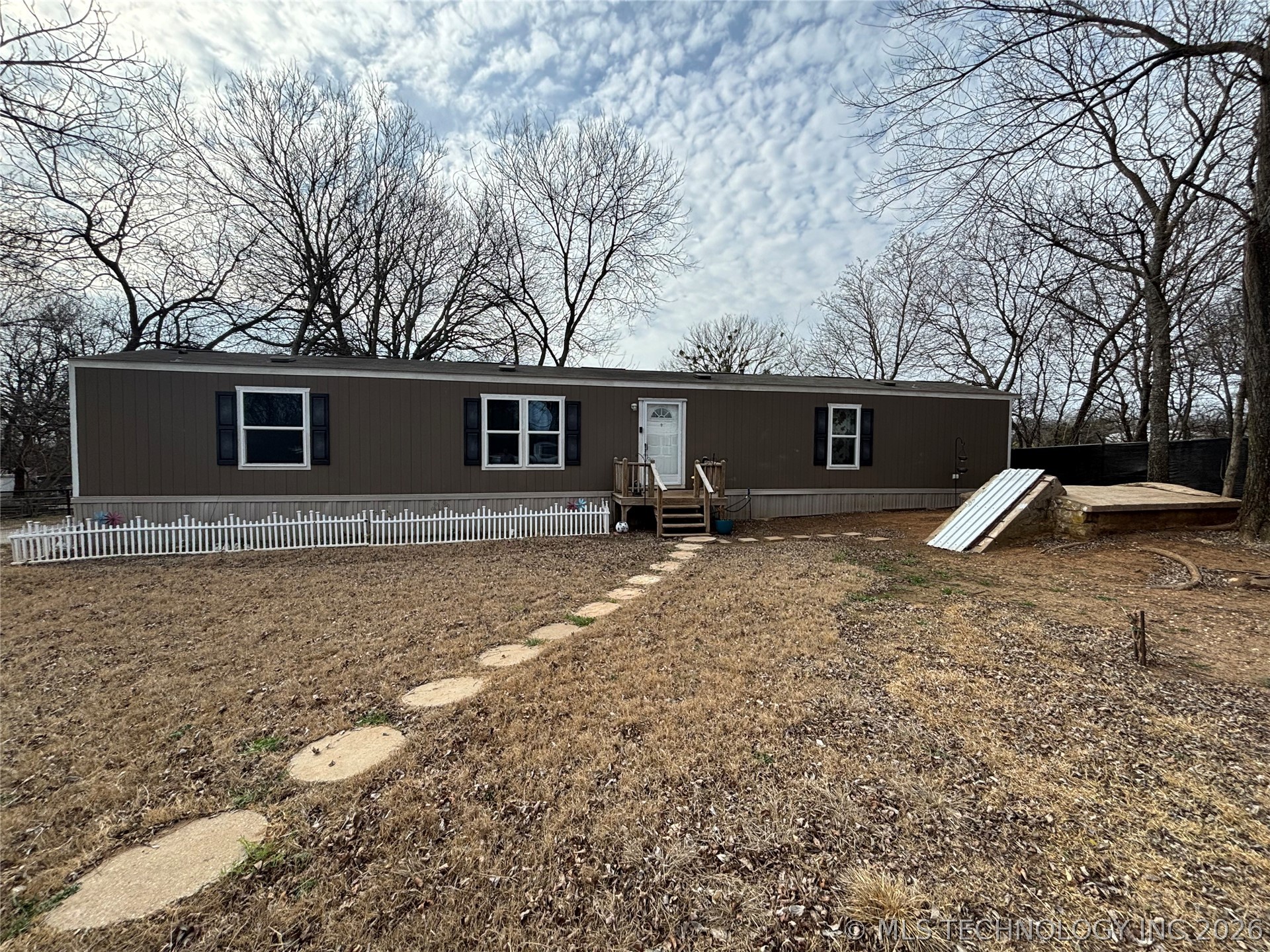 705 Butler Street Property Photo 1