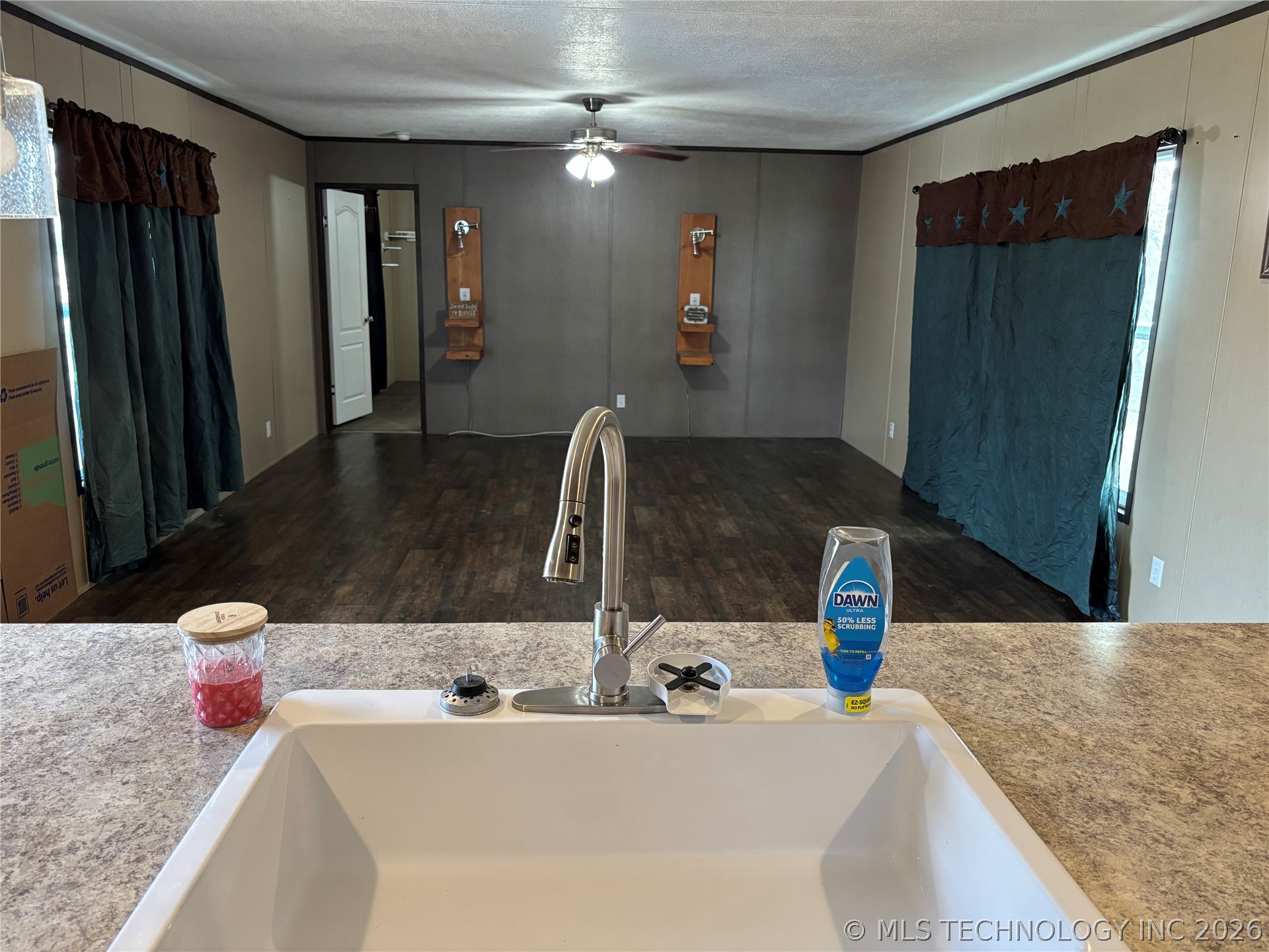 705 Butler Street Property Photo 7