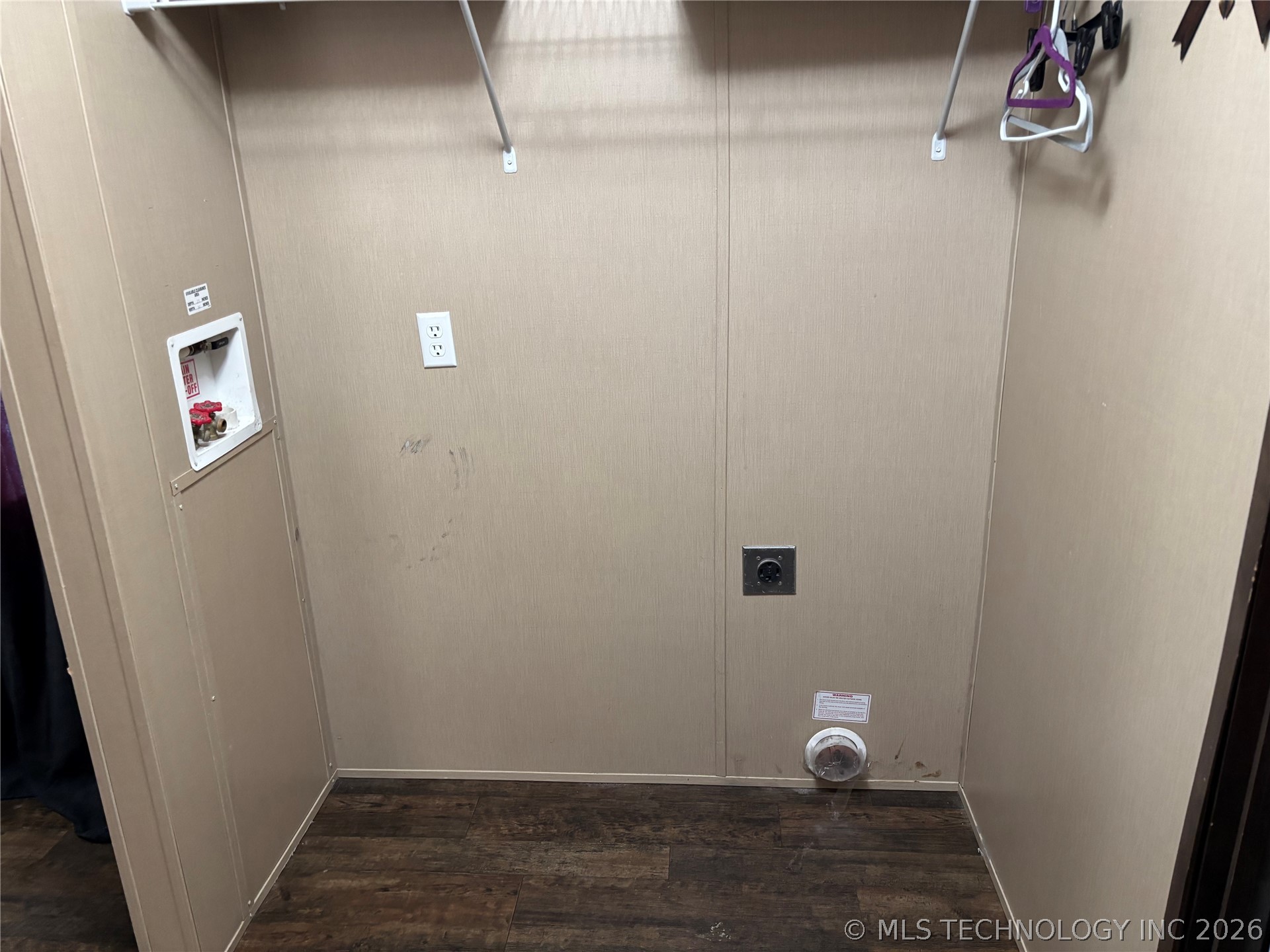 705 Butler Street Property Photo 21