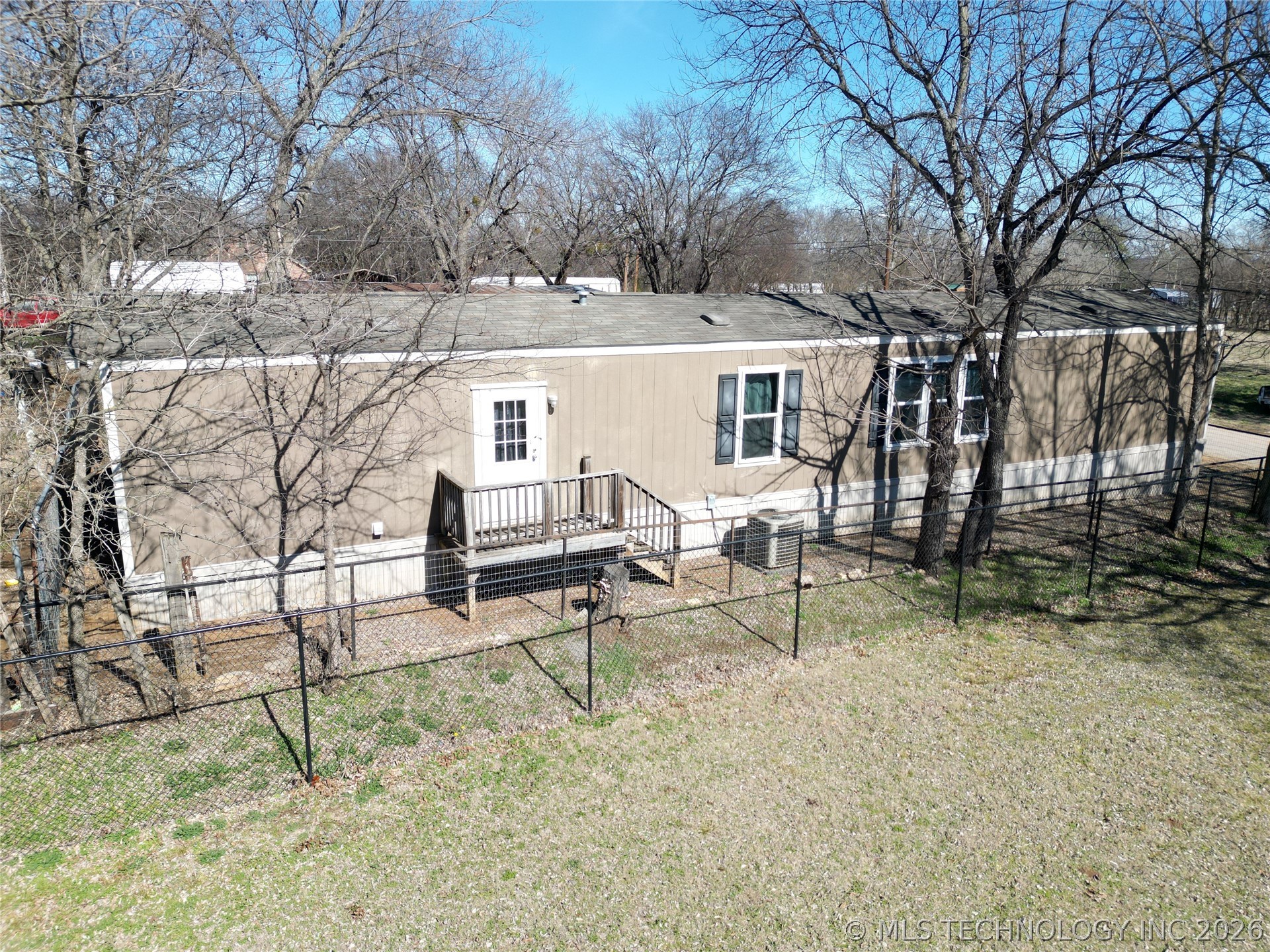 705 Butler Street Property Photo 35