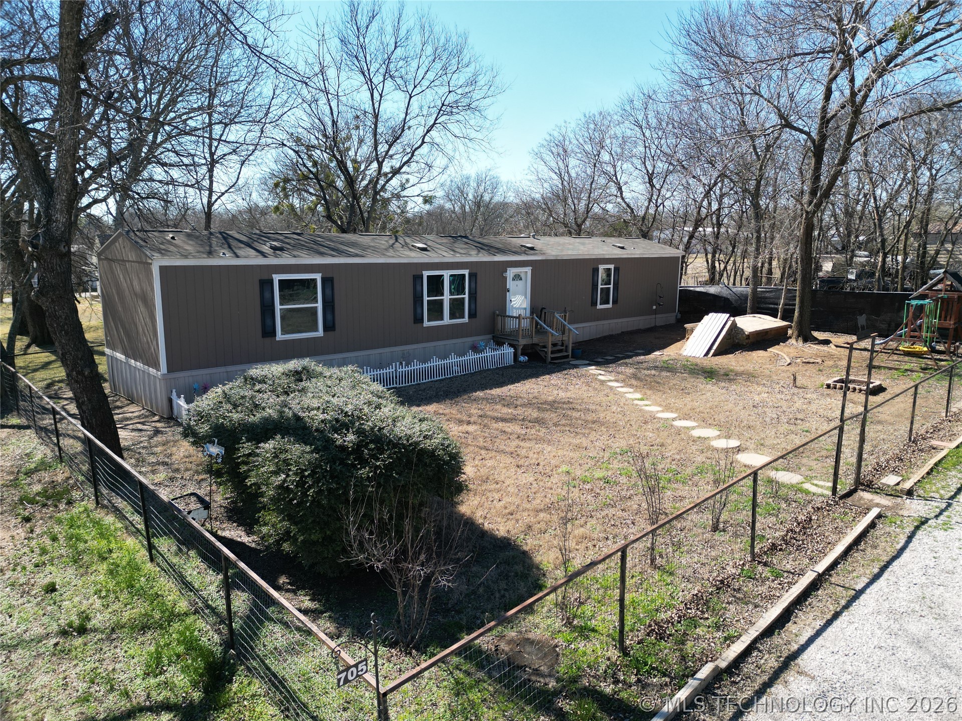 705 Butler Street Property Photo 37