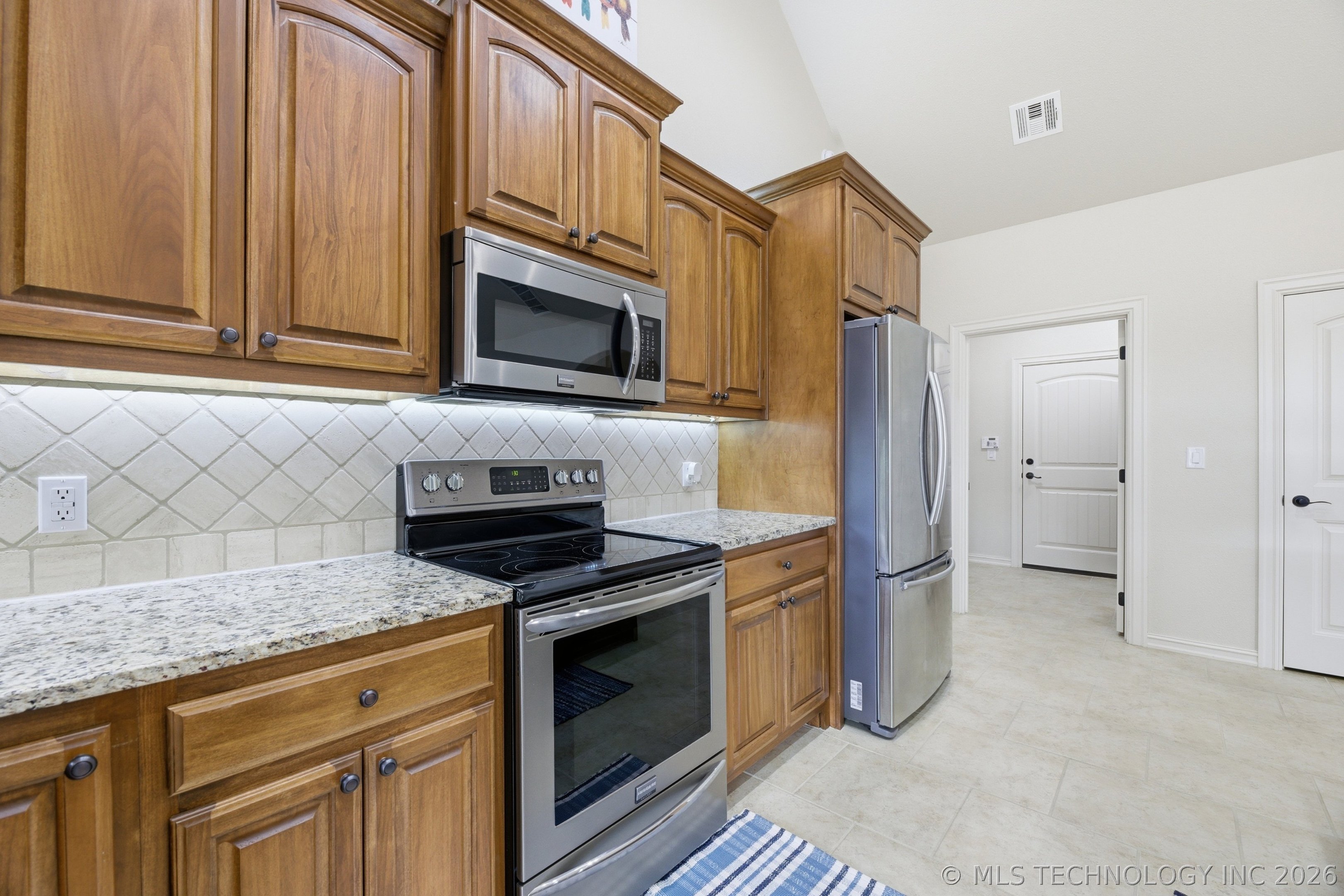 10822 E 83rd Place Property Photo 10