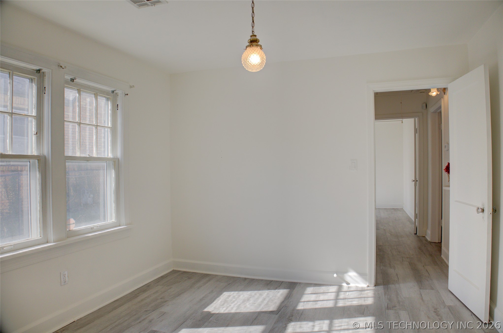 707 S Knoxville Avenue Property Photo 20