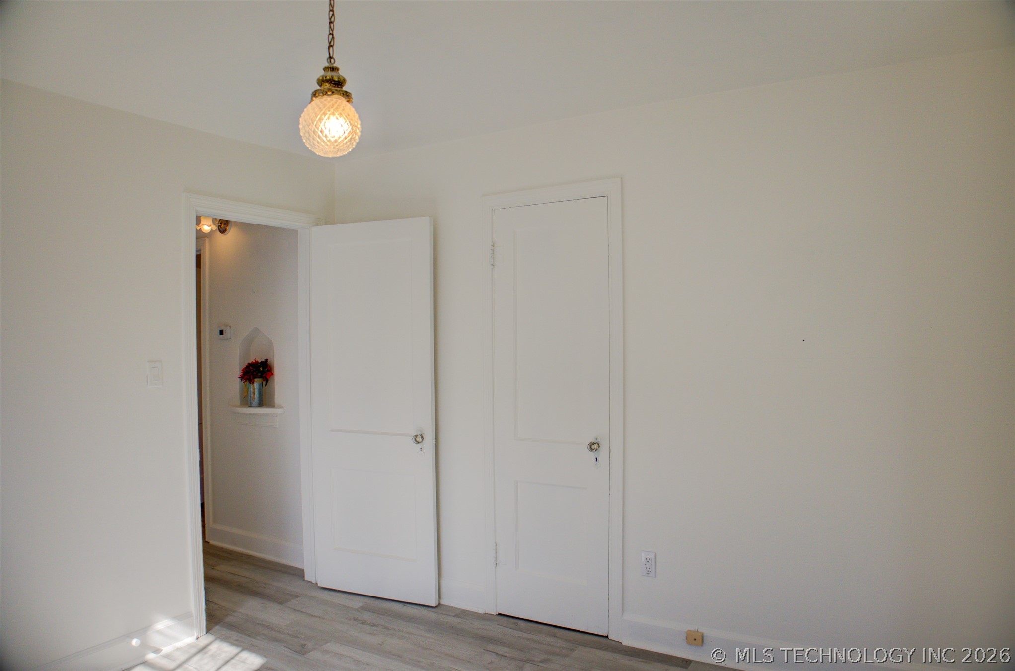 707 S Knoxville Avenue Property Photo 22
