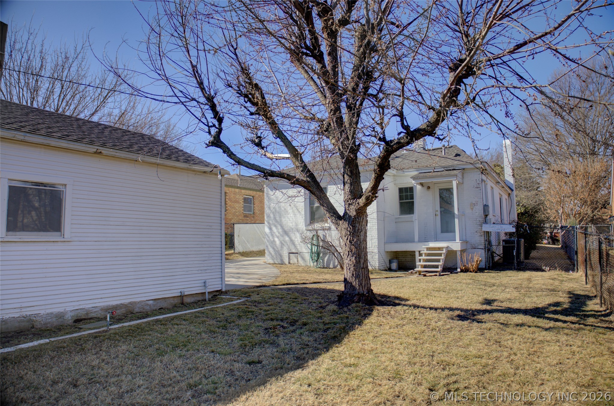 707 S Knoxville Avenue Property Photo 31