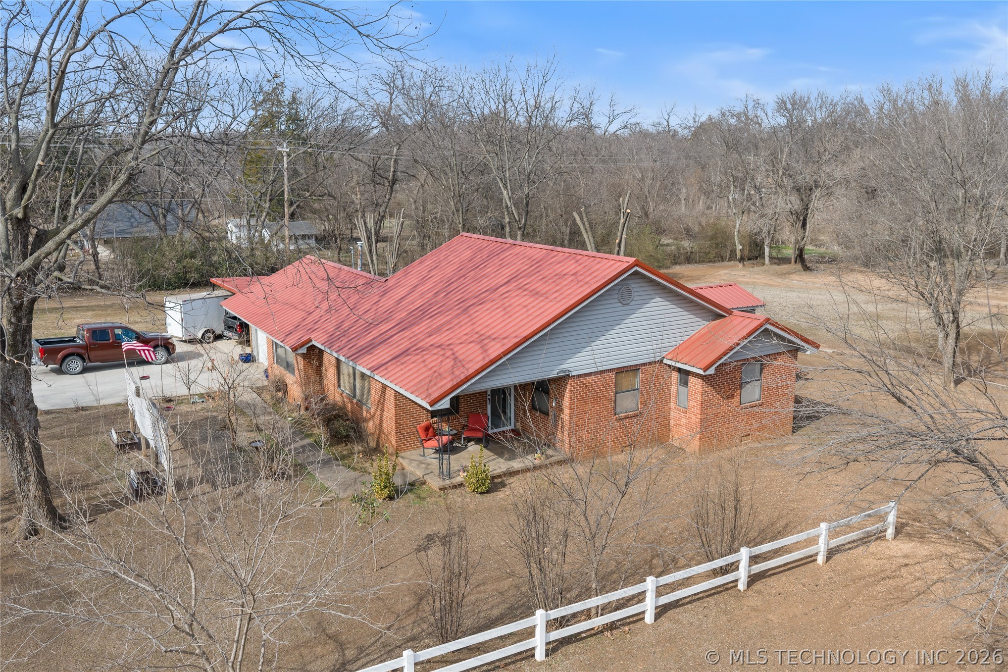 1008 E Jennings Property Photo 1