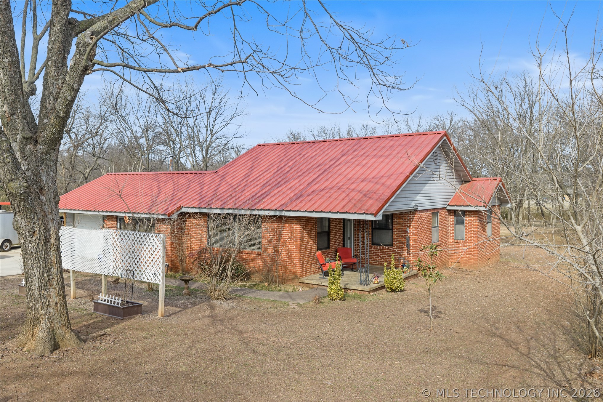 1008 E Jennings Property Photo 7