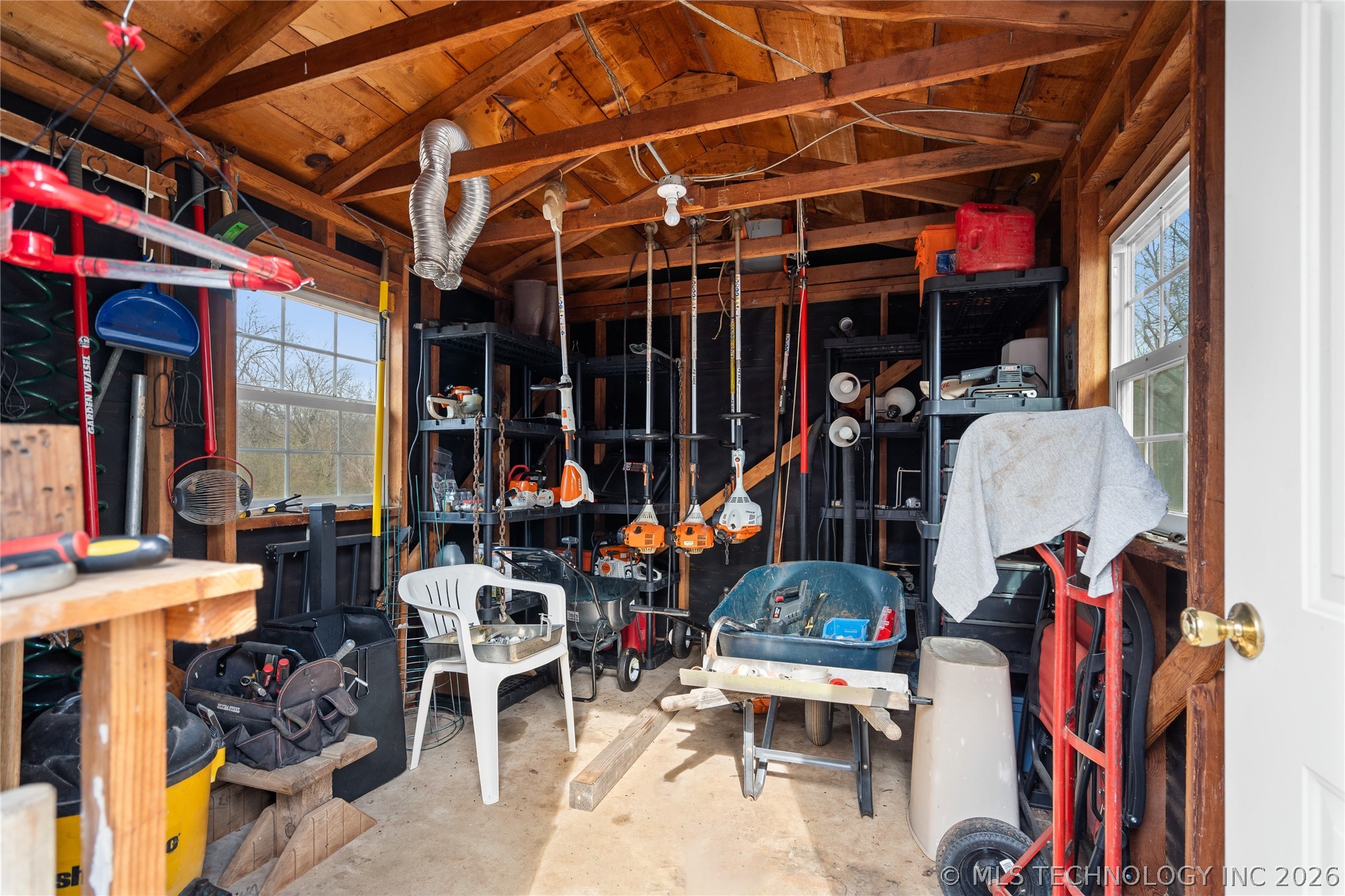 1008 E Jennings Property Photo 29