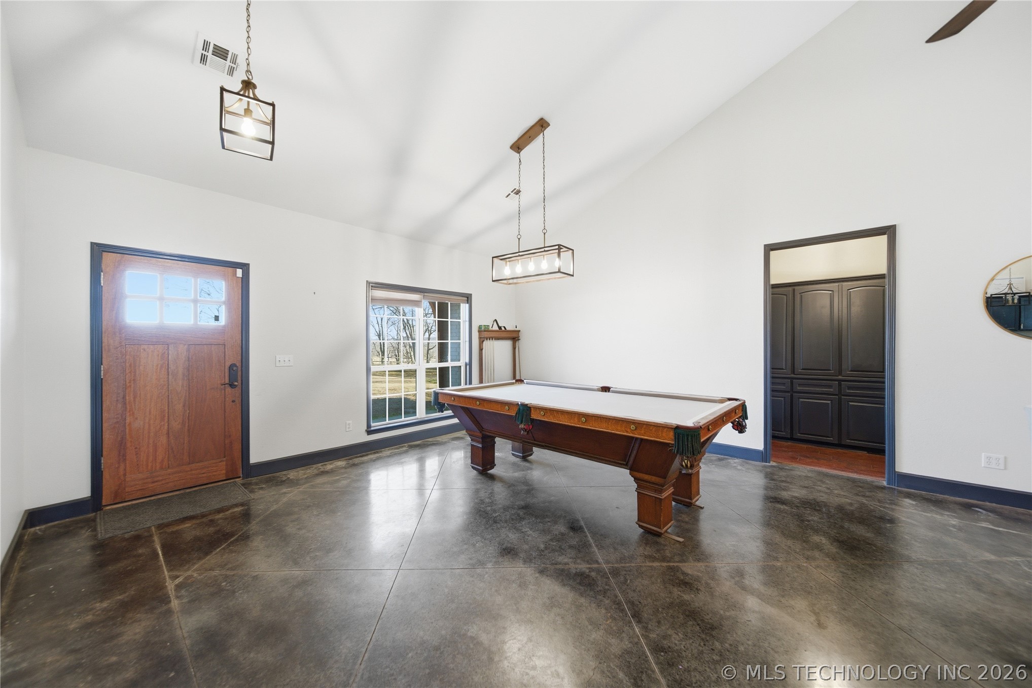 9800 E 510 Road Property Photo 6