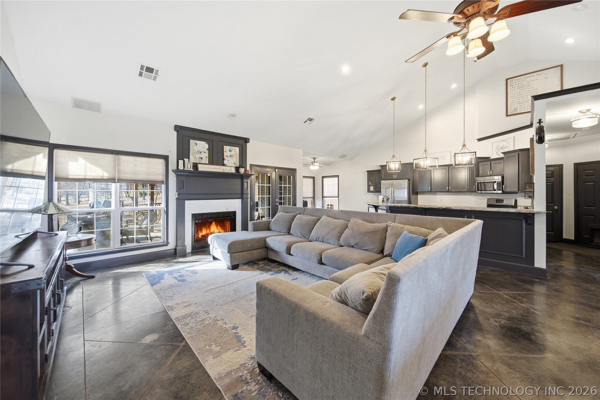 9800 E 510 Road Property Photo 8